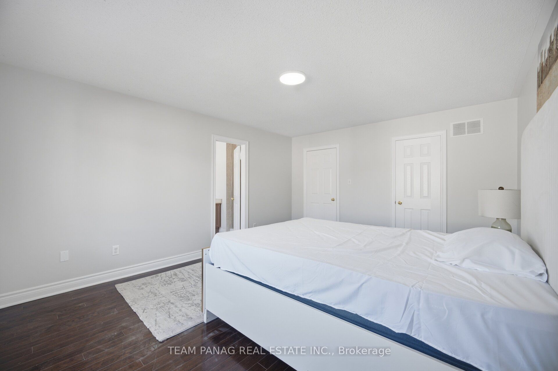 11 Peachill Court Property Photo 24