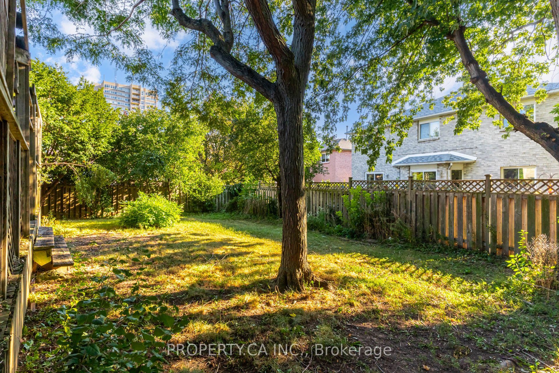 411 Freeman Crescent Property Photo 48