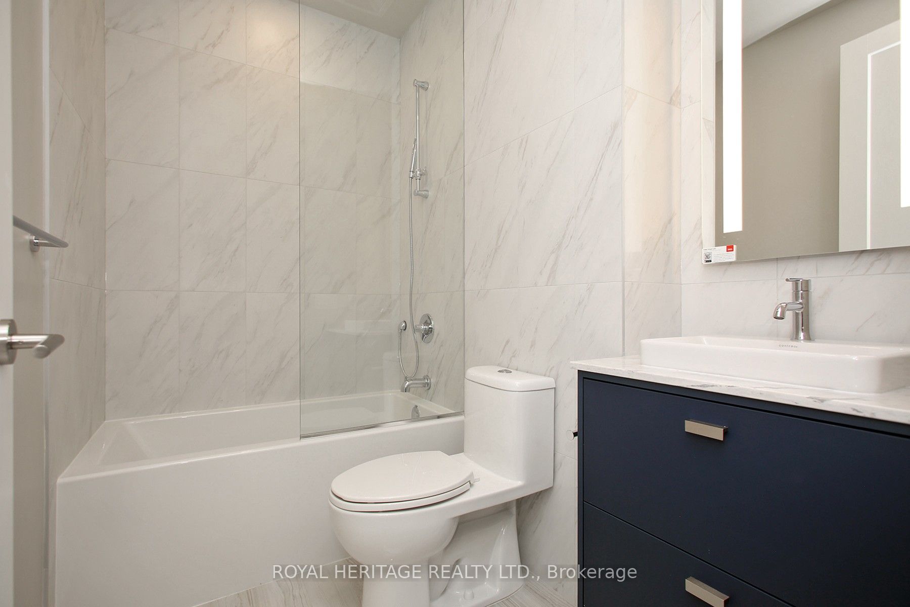 858 Dupont Street Ph39 Property Photo 17