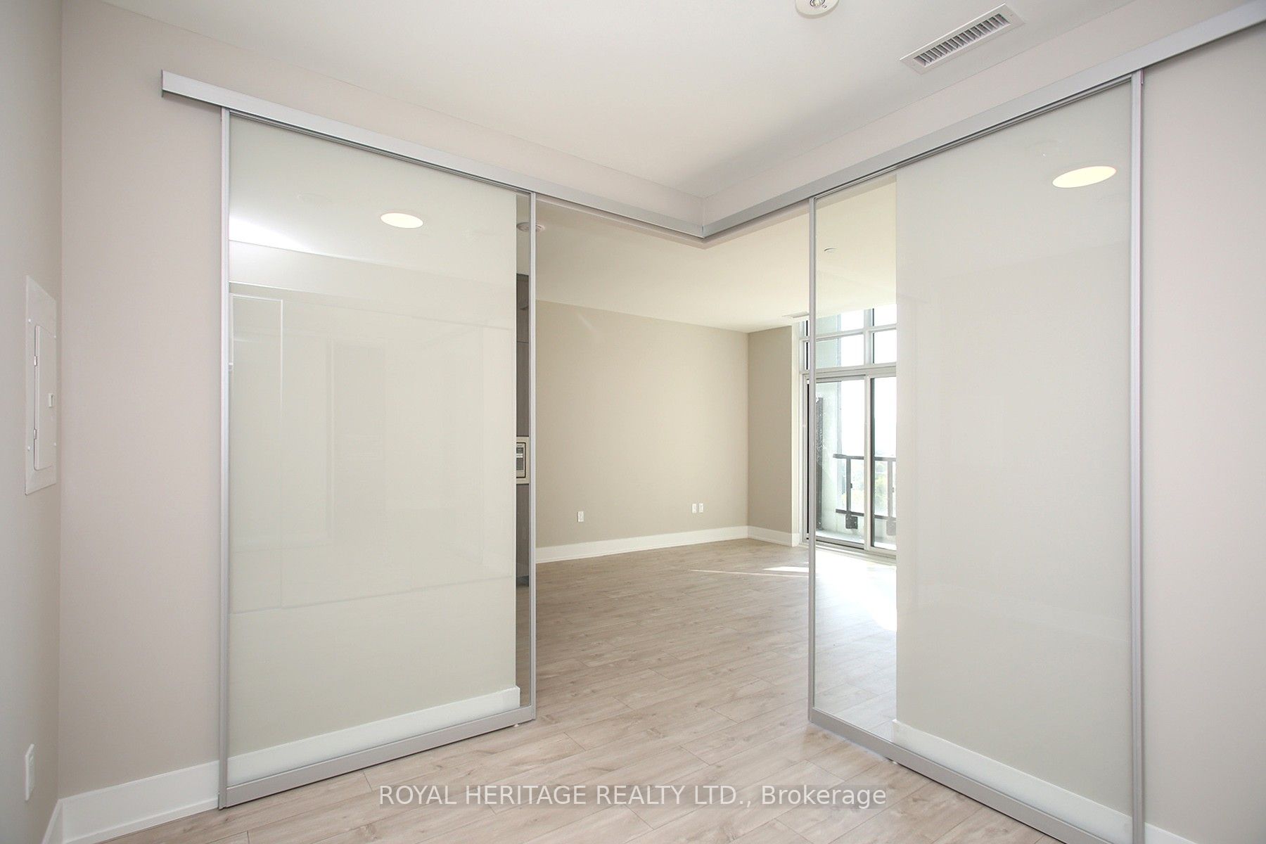 858 Dupont Street Ph39 Property Photo 18