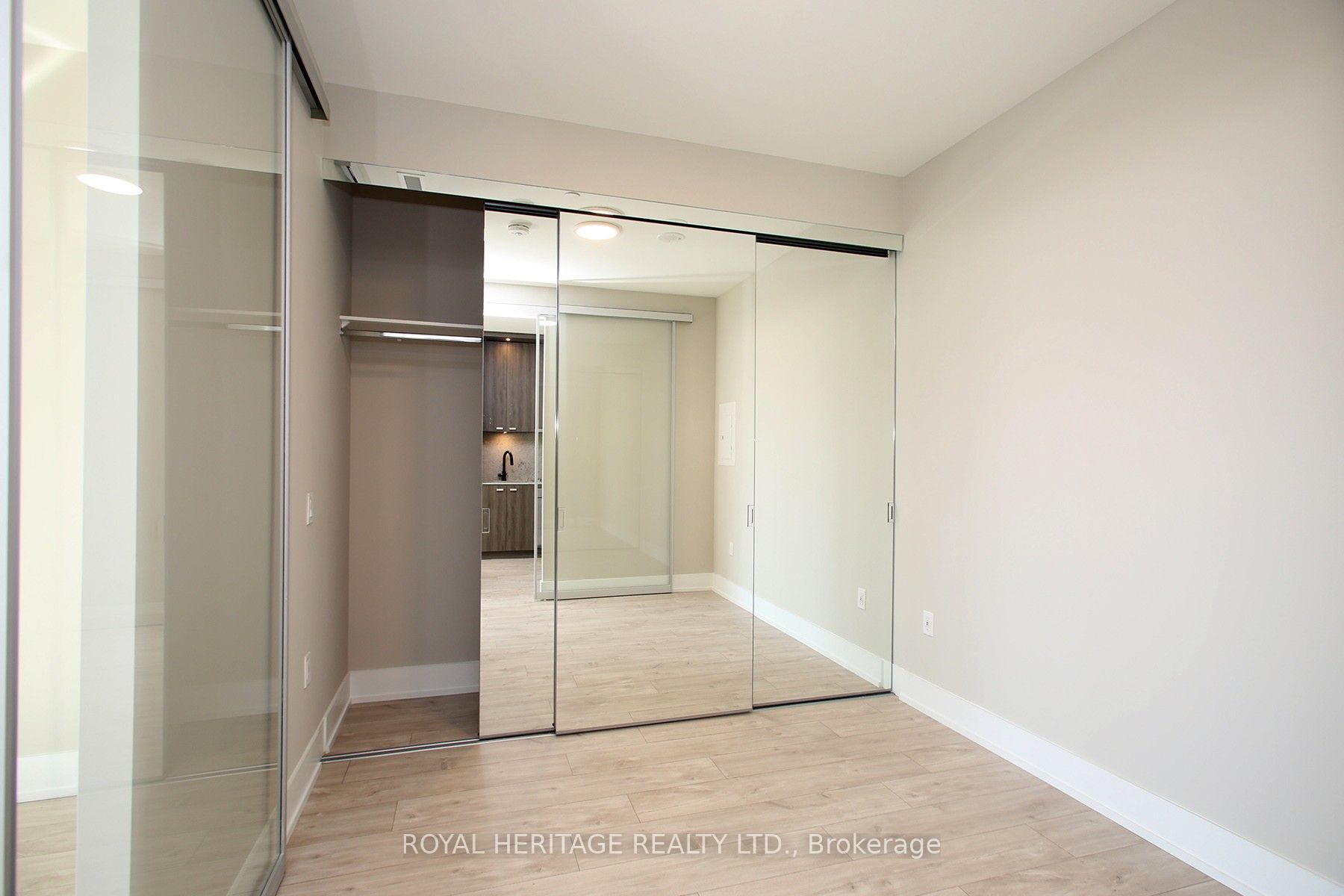 858 Dupont Street Ph39 Property Photo 20