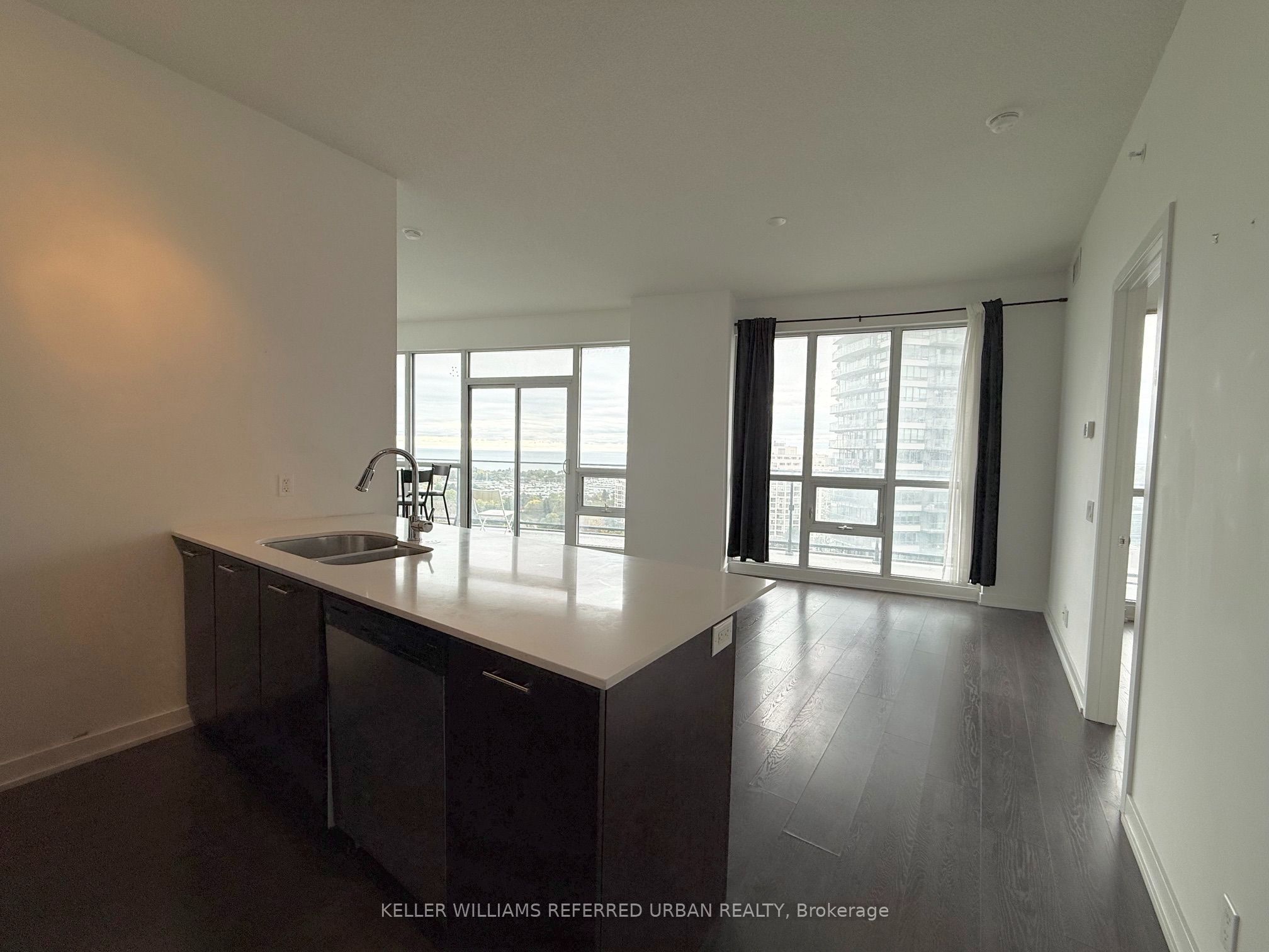 2212 Lakeshore Boulevard W 1903 Property Photo 6