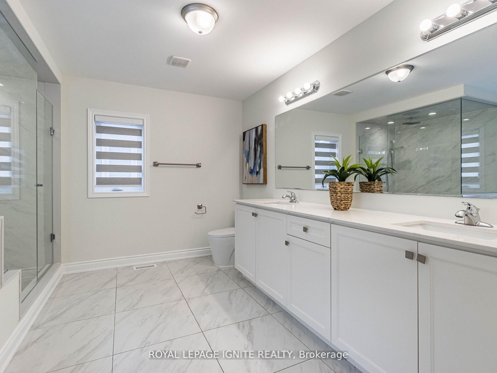 W14089440 Property Photo 18