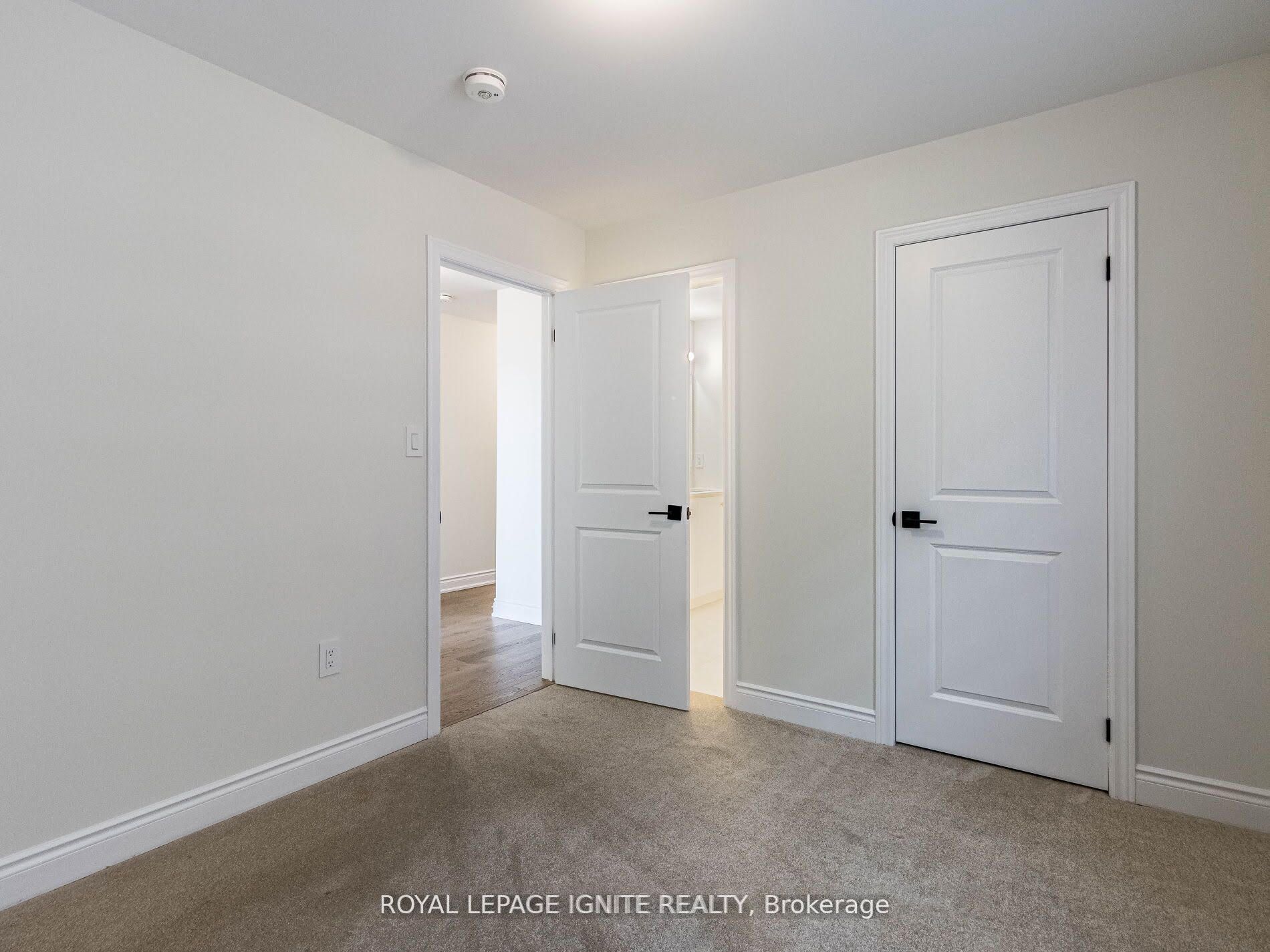 W14089440 Property Photo 20