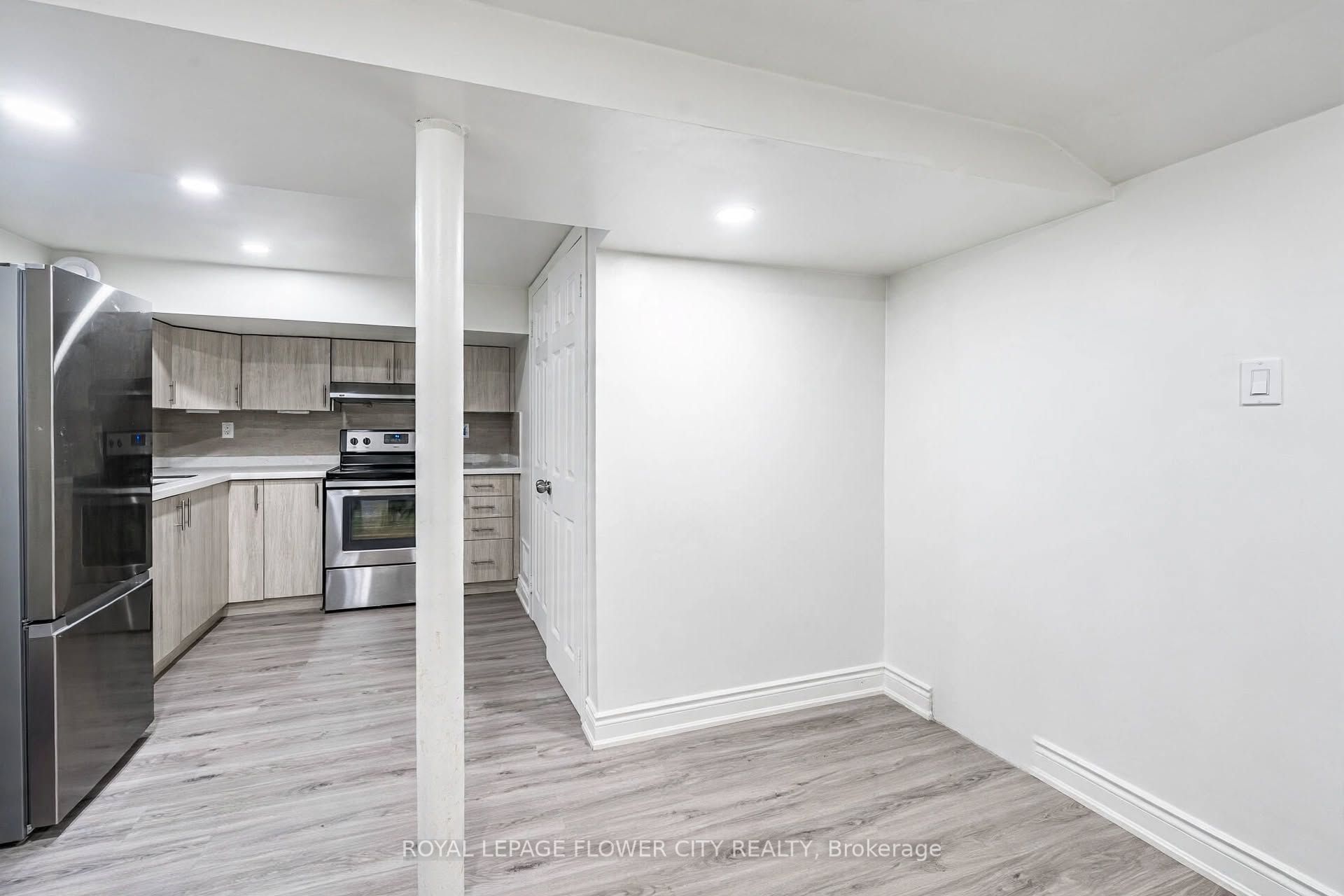 3 Clayhall Crescent Property Photo 35