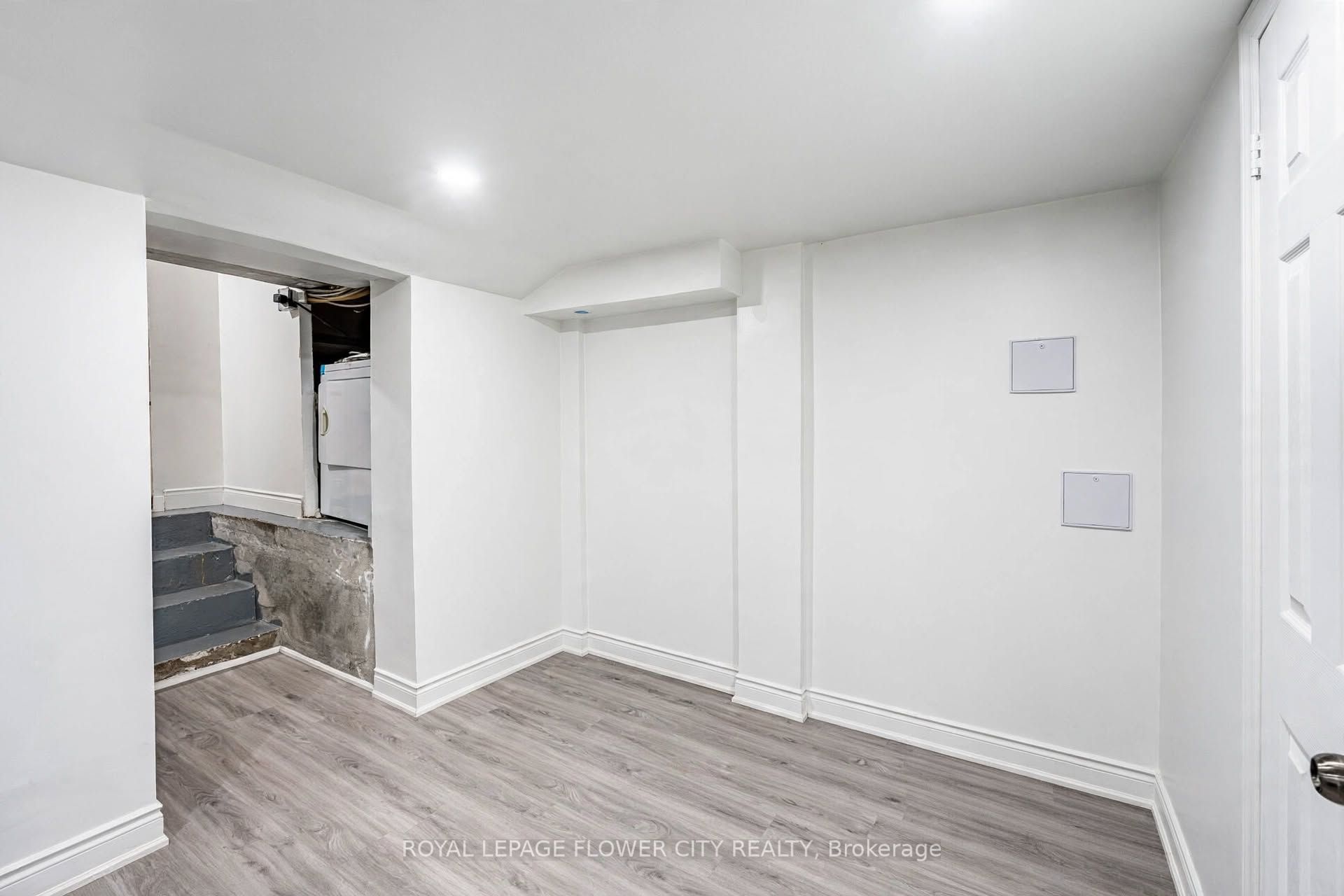 3 Clayhall Crescent Property Photo 39