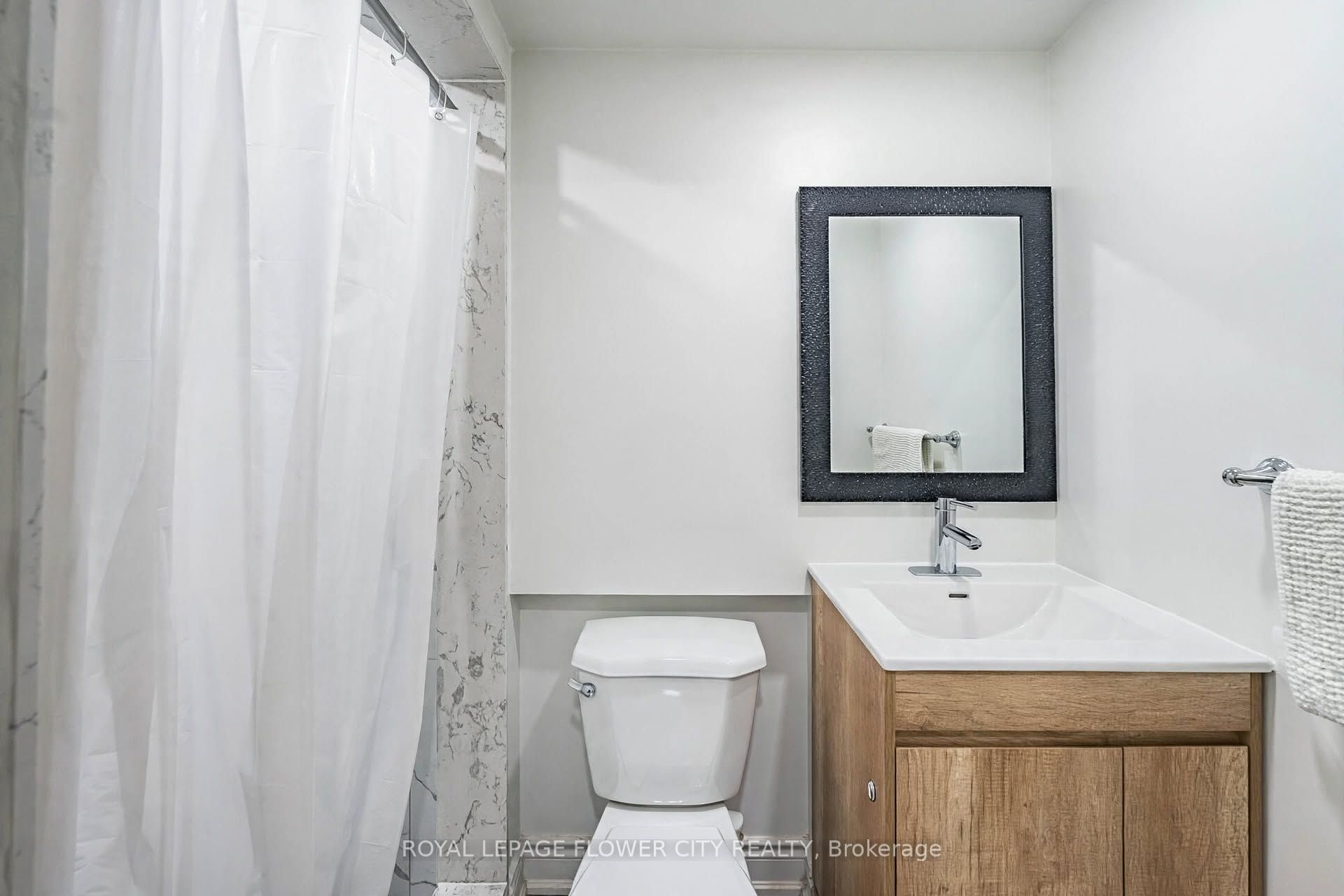 3 Clayhall Crescent Property Photo 41