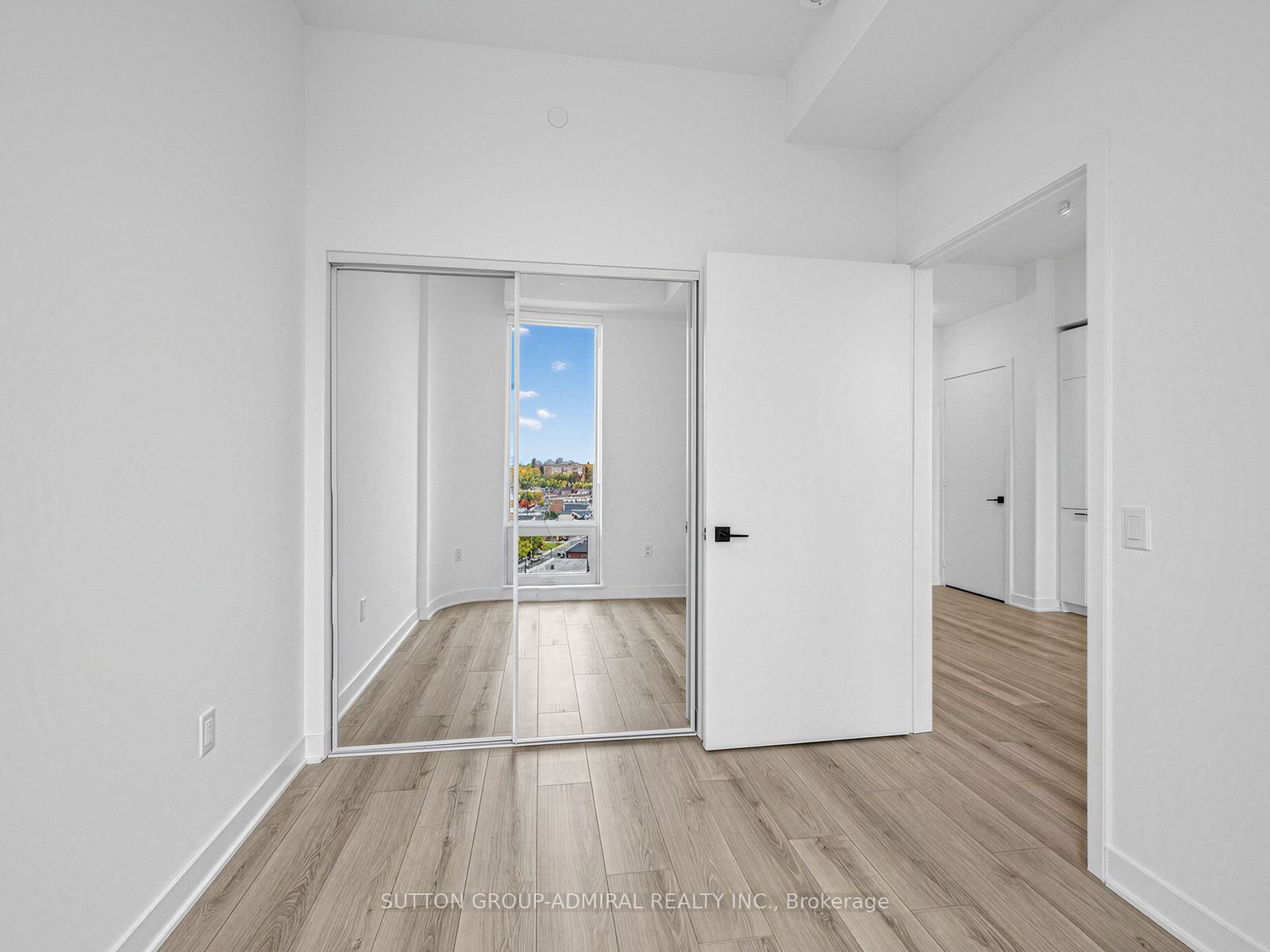 1185 Dupont Street 914 Property Photo 22