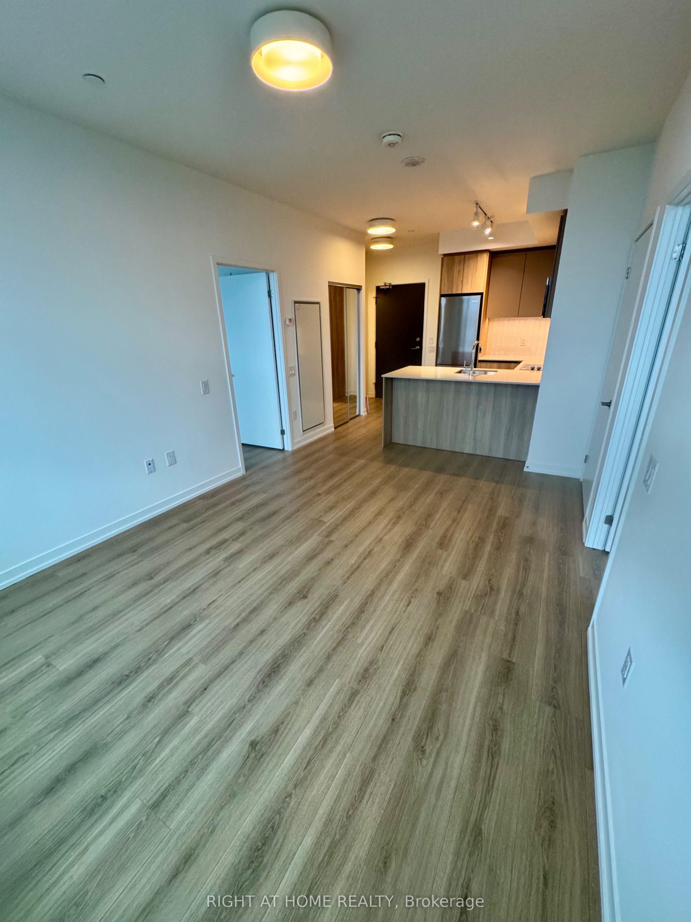2485 Eglinton Avenue W Avenue 1501 Property Photo 3