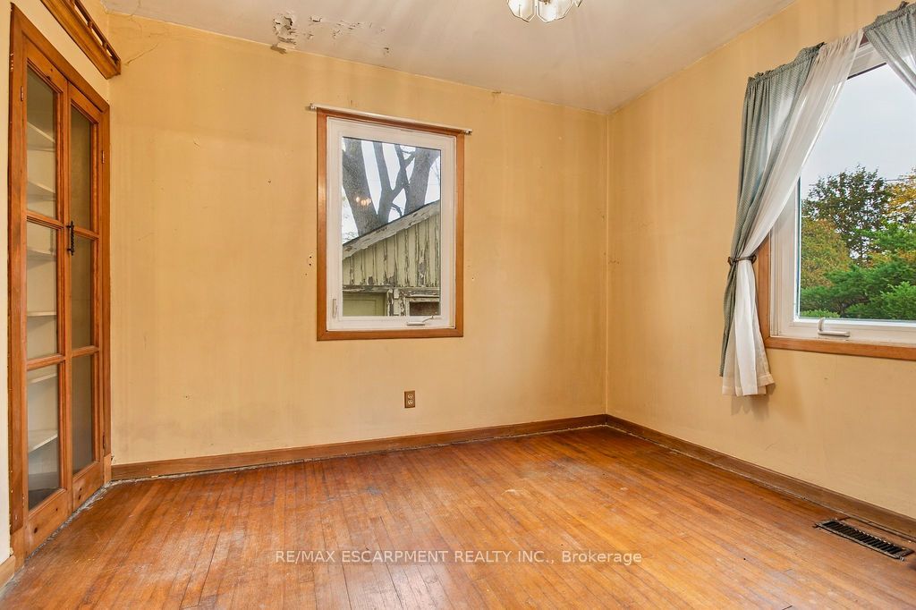 1353 Birch Avenue Property Photo 8