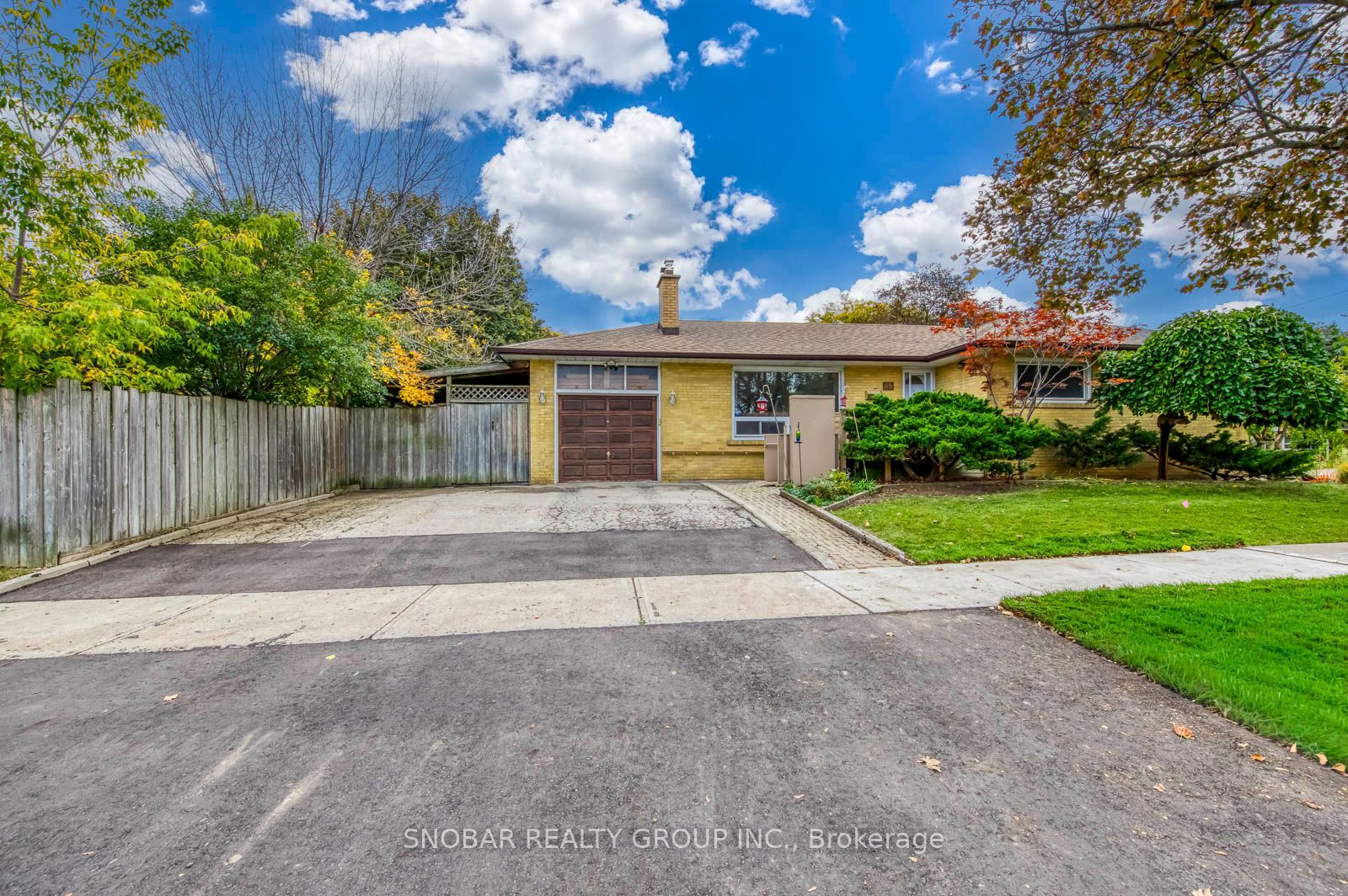 48 Sedgebrook Crescent
