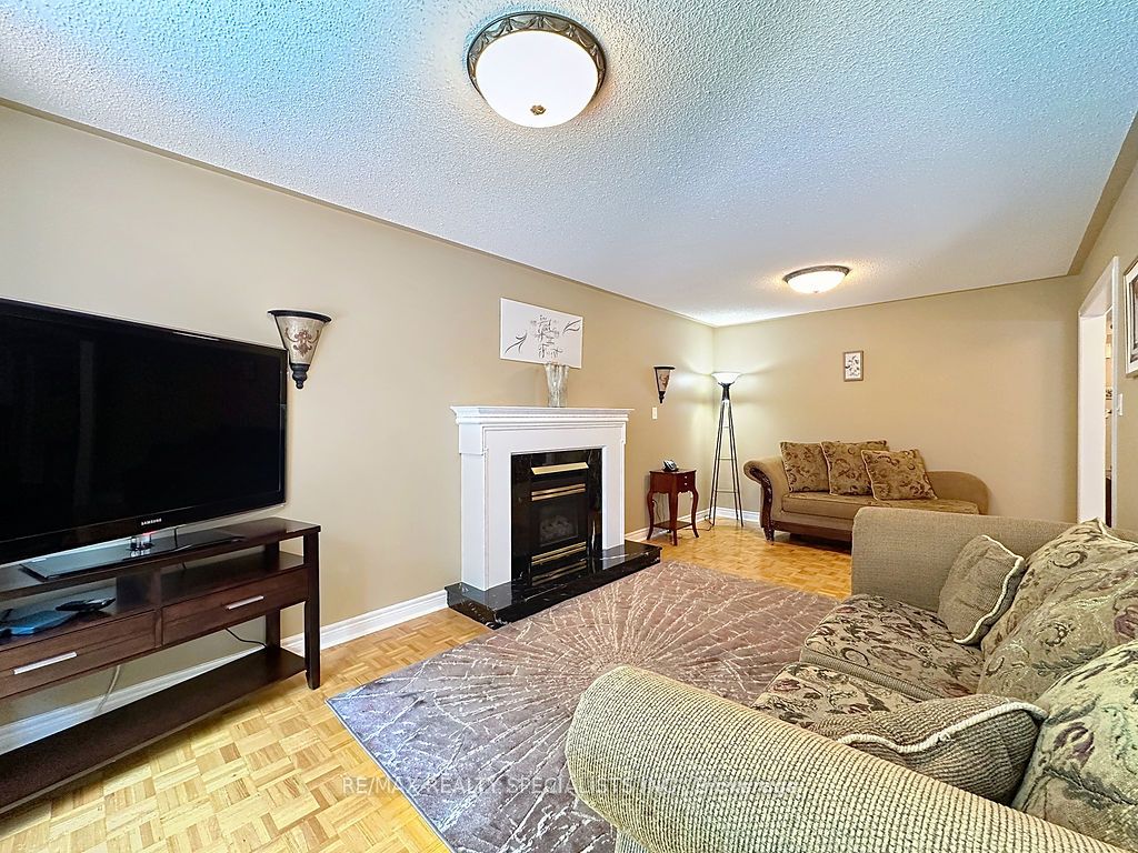 9 Siesta Court Property Photo 8