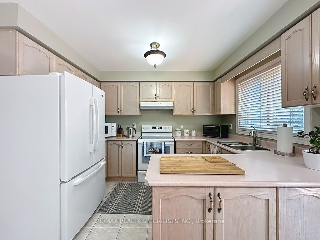 9 Siesta Court Property Photo 15