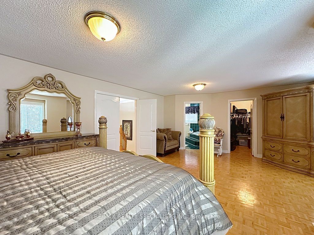 9 Siesta Court Property Photo 23