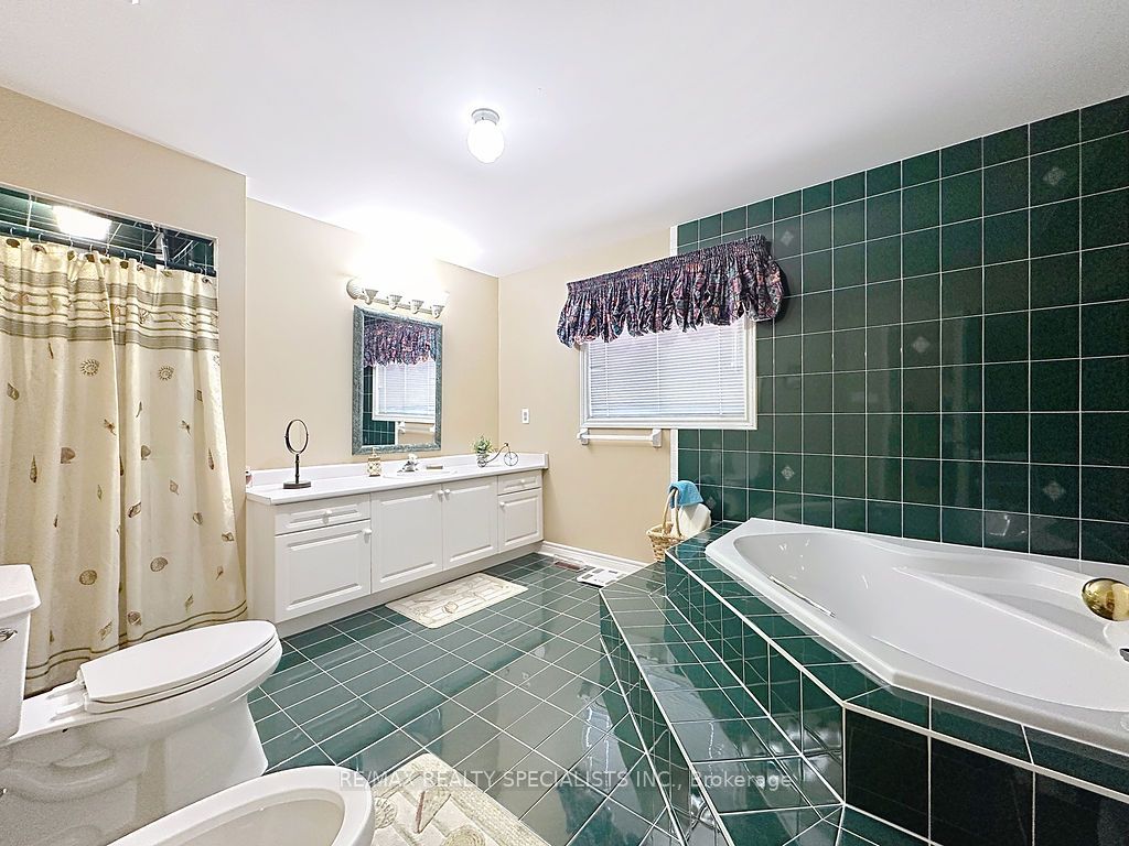 9 Siesta Court Property Photo 24