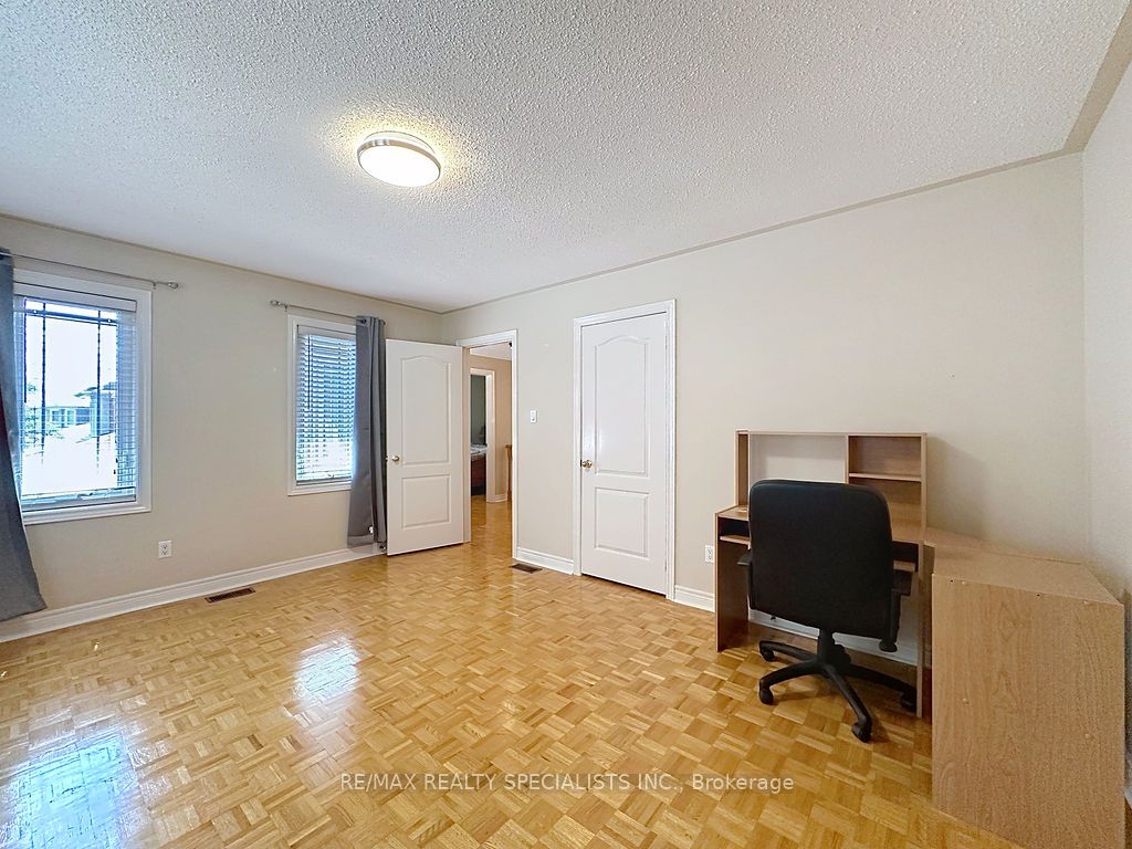 9 Siesta Court Property Photo 30