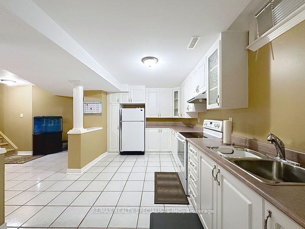 9 Siesta Court Property Photo 35