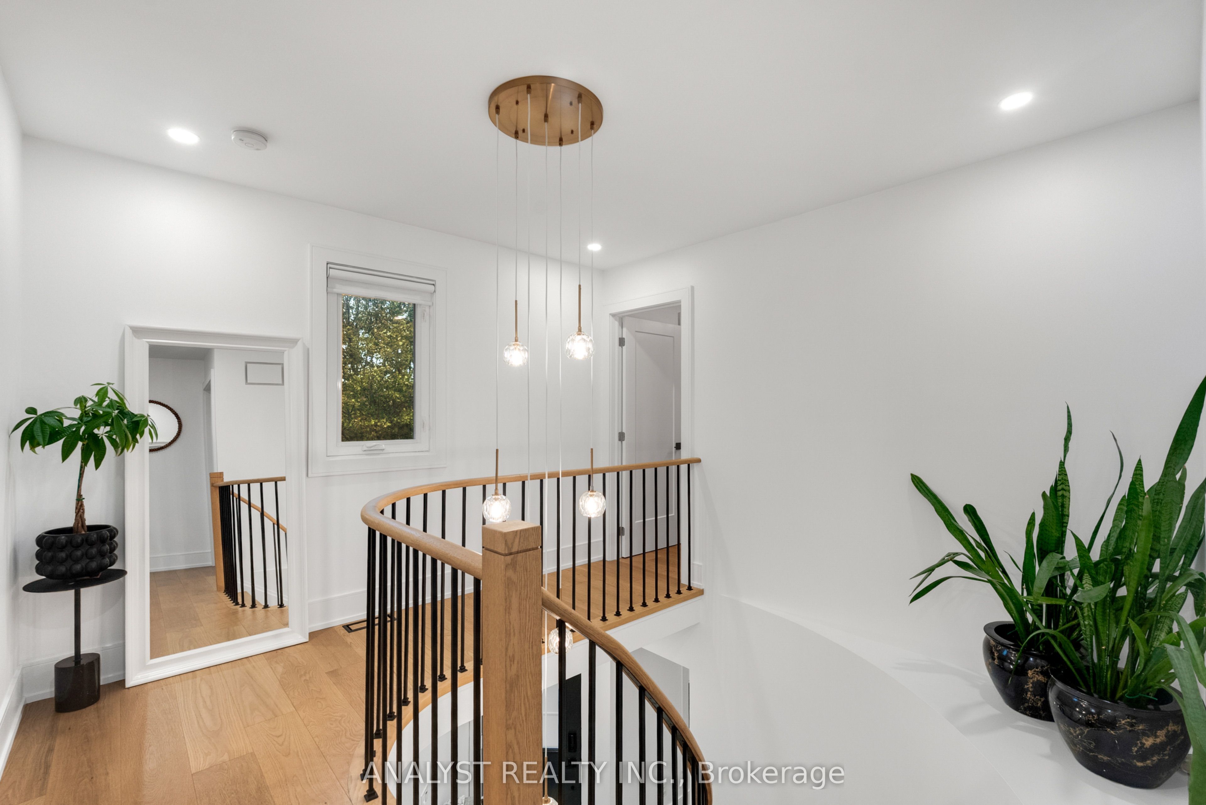 7 Compton Court Property Photo 17