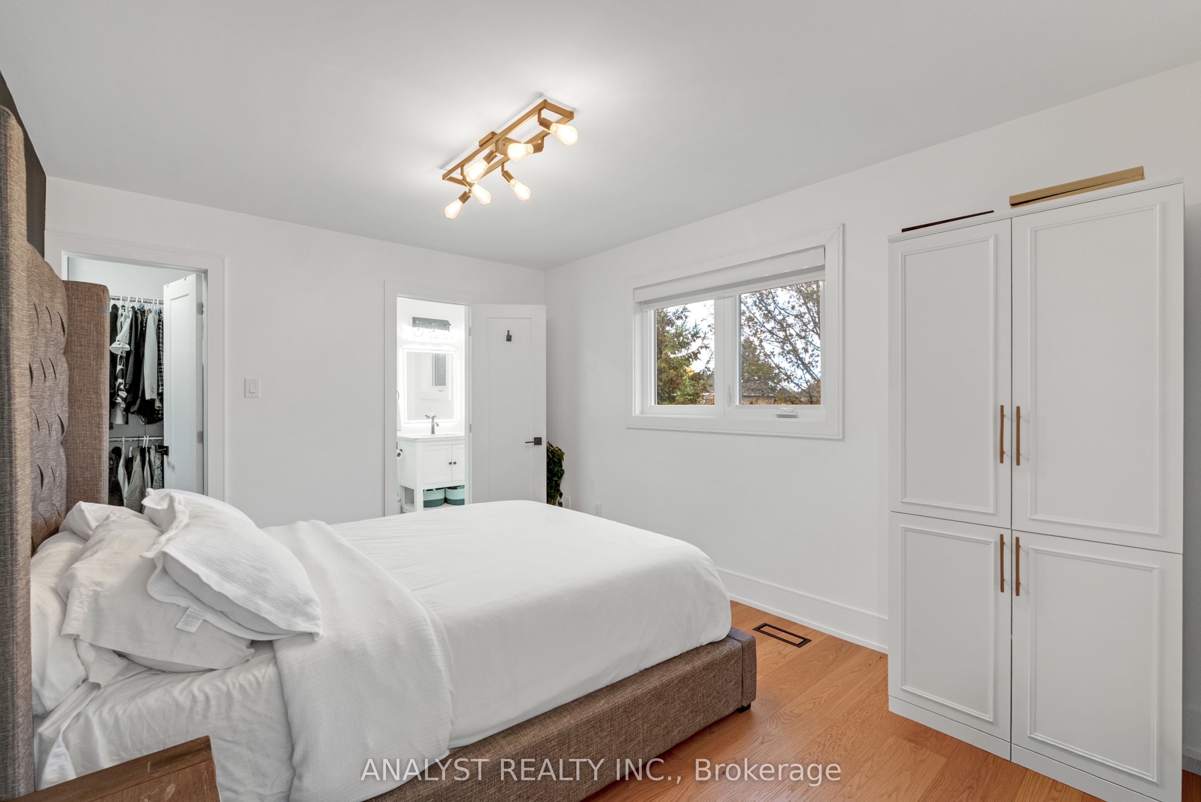 7 Compton Court Property Photo 18