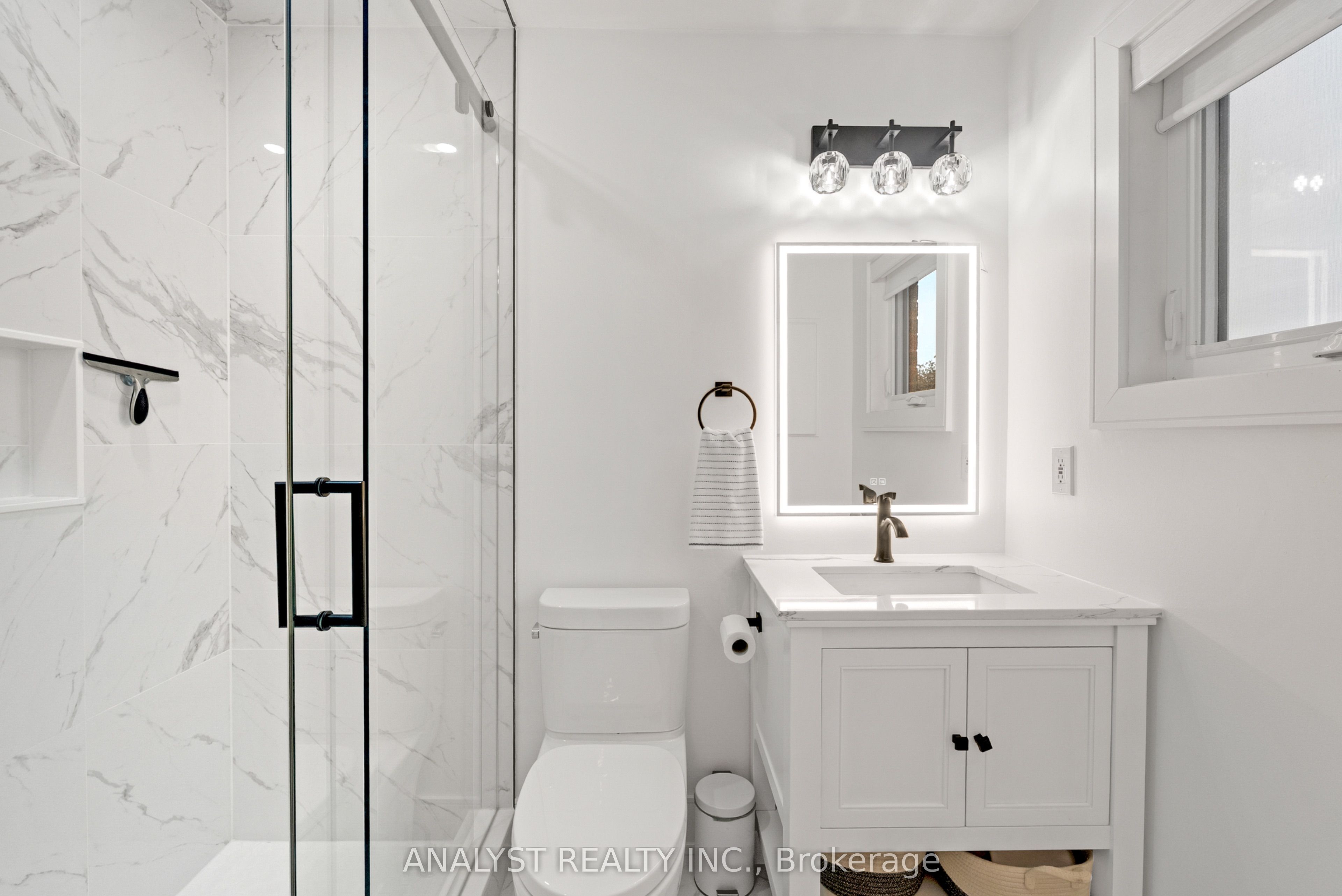 7 Compton Court Property Photo 20
