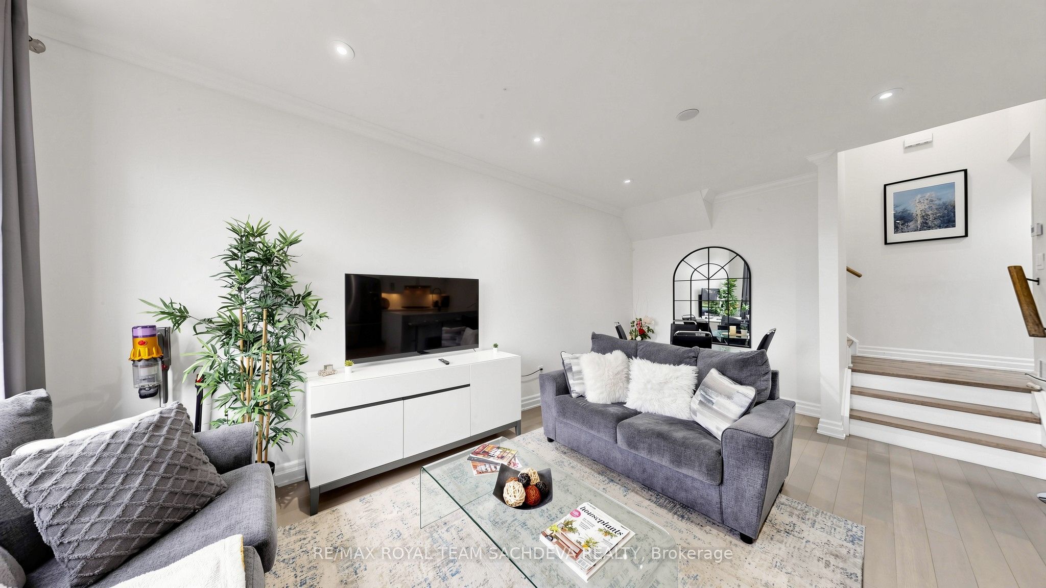 4070 Parkside Village Drive Th11 Property Photo 9
