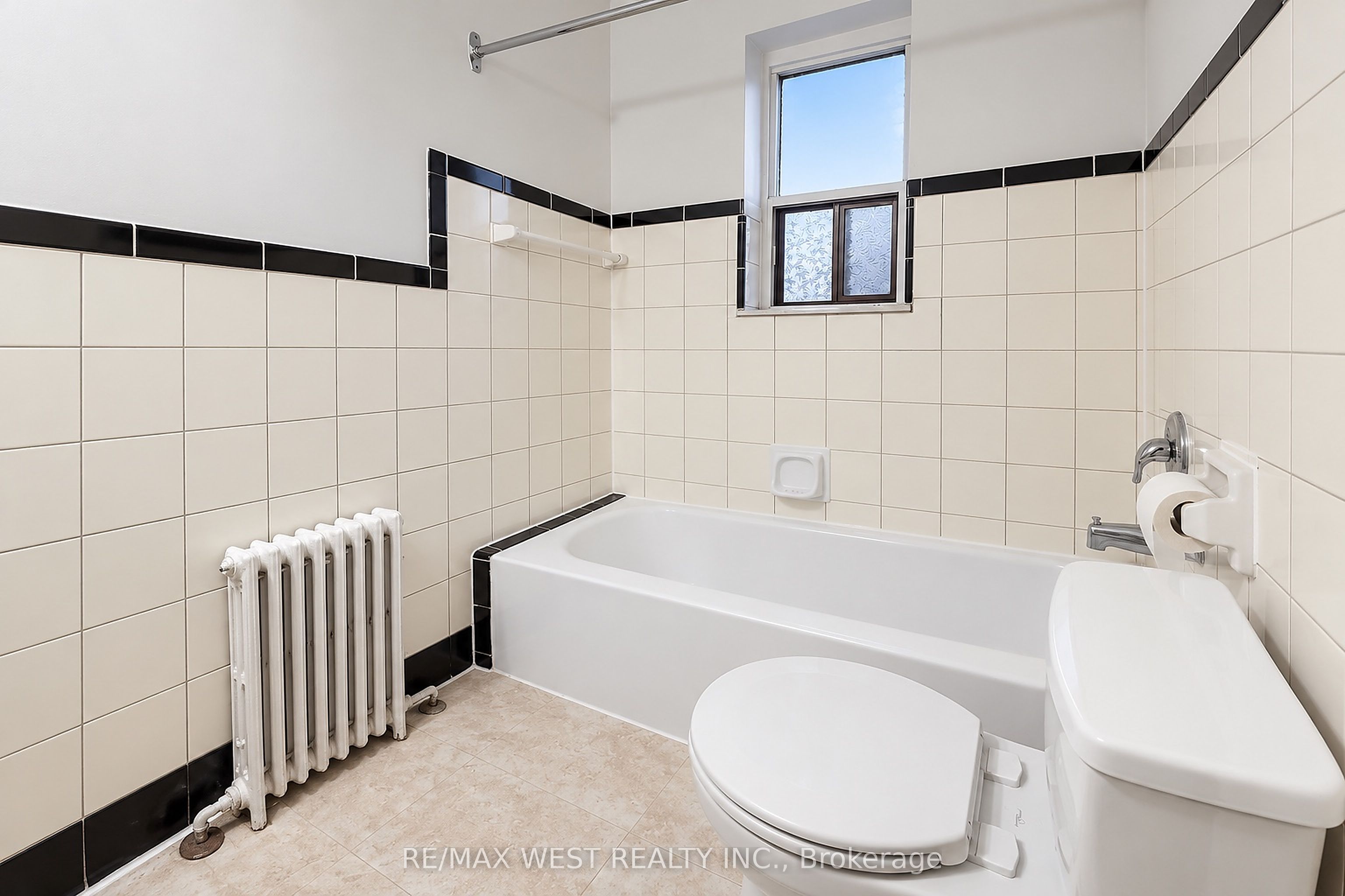 1110 Weston Road 4 Property Photo 10