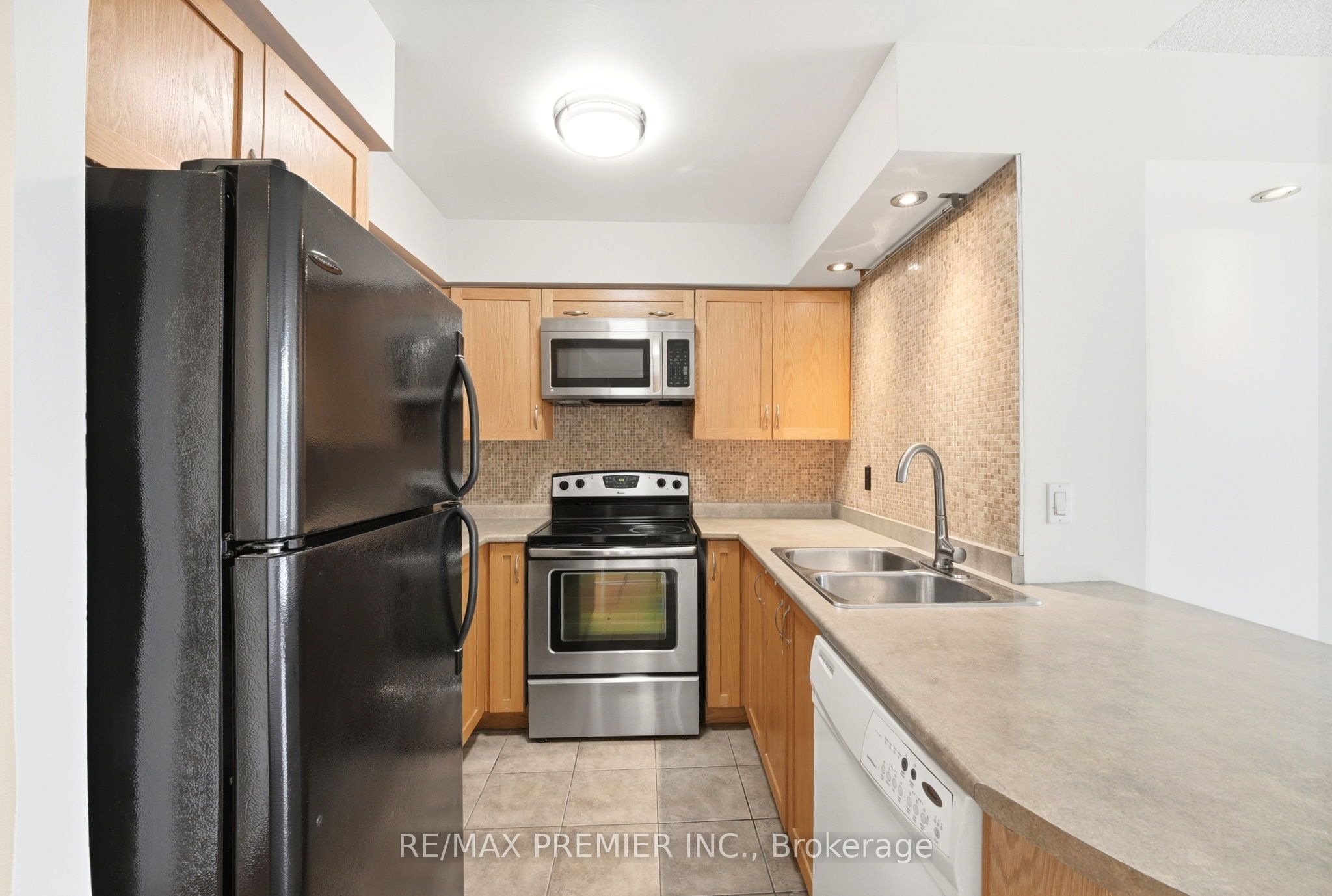 2772 Keele Street 306 Property Photo 10