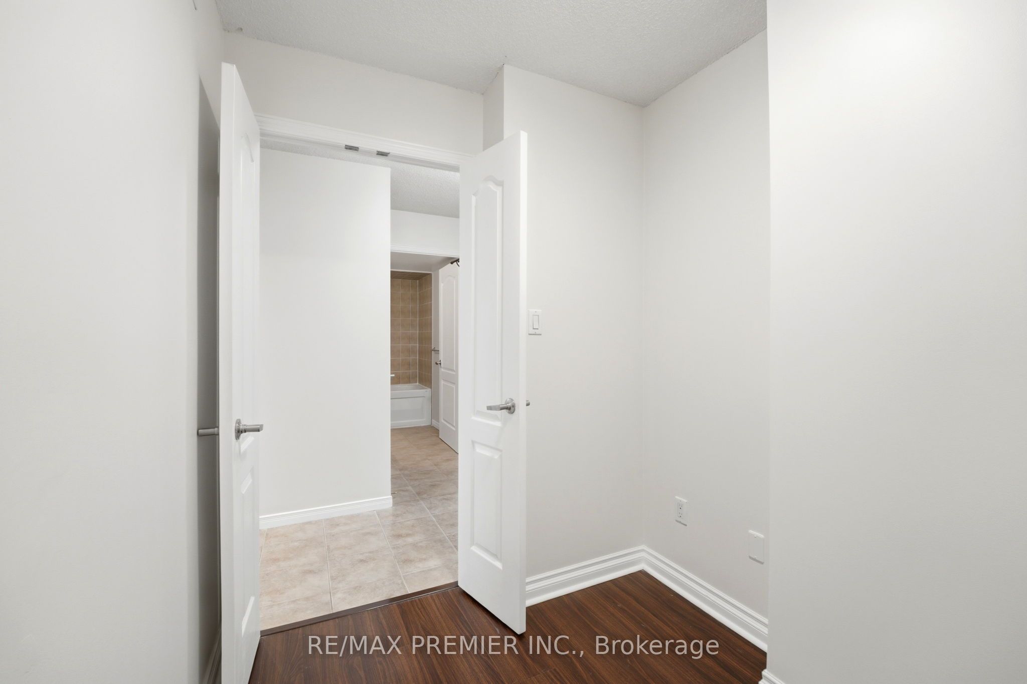 2772 Keele Street 306 Property Photo 19