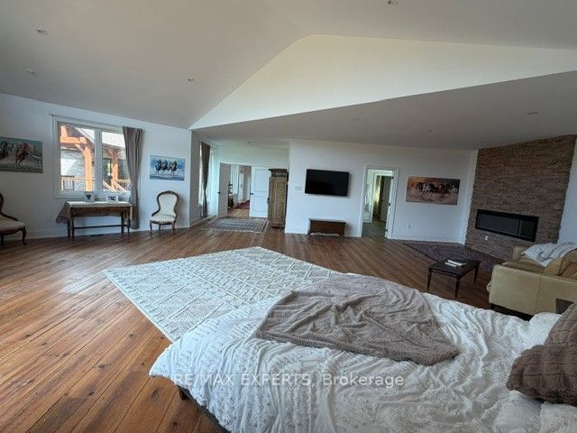 13510 Fifth Line Property Photo 33