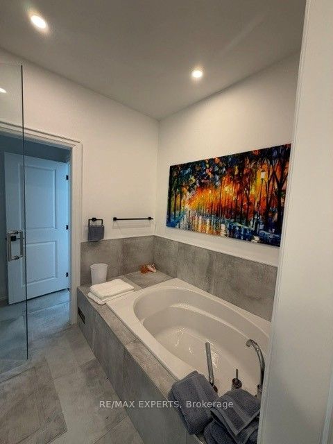 13510 Fifth Line Property Photo 46