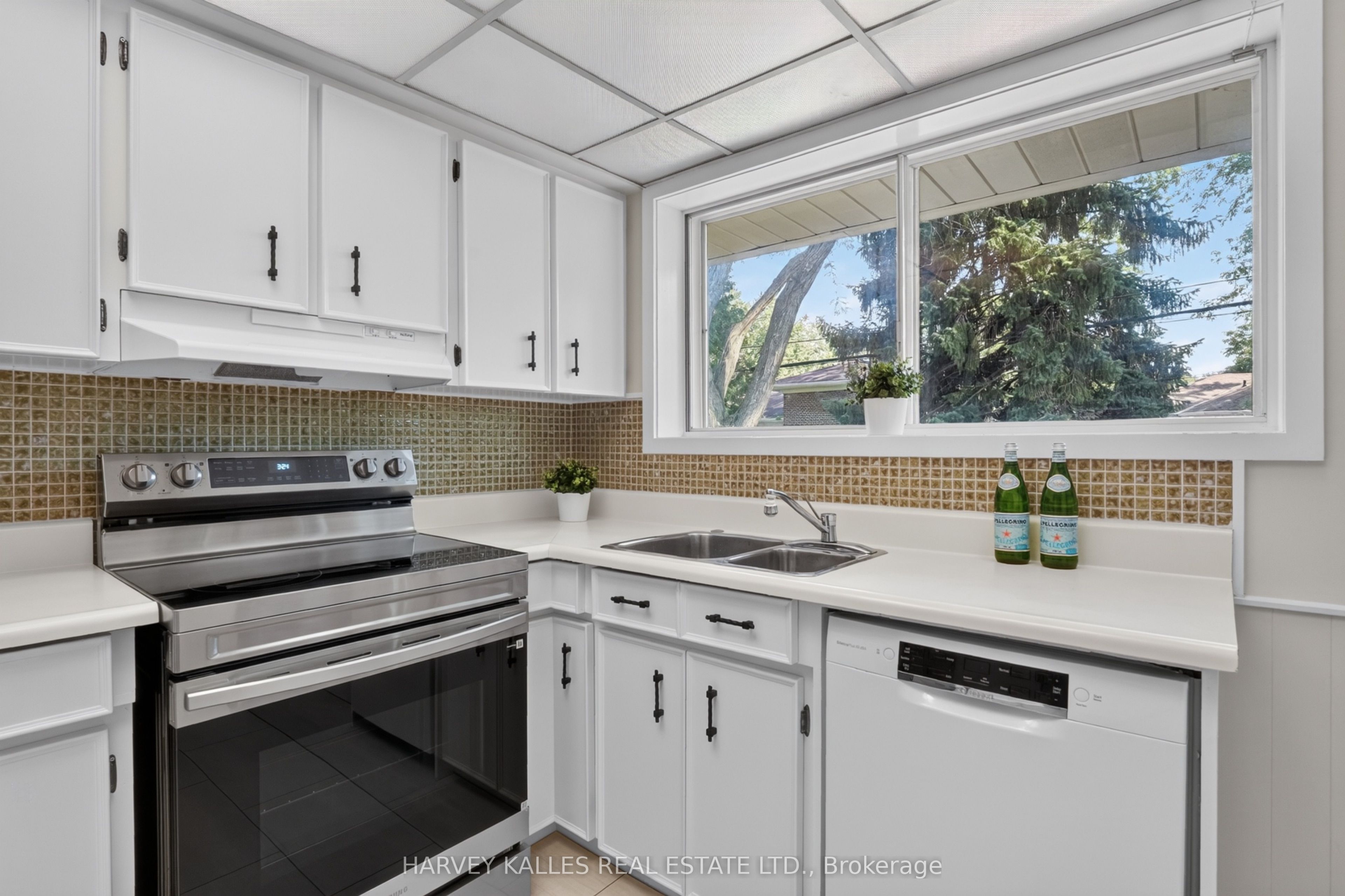 7 Greening Crescent Property Photo 15