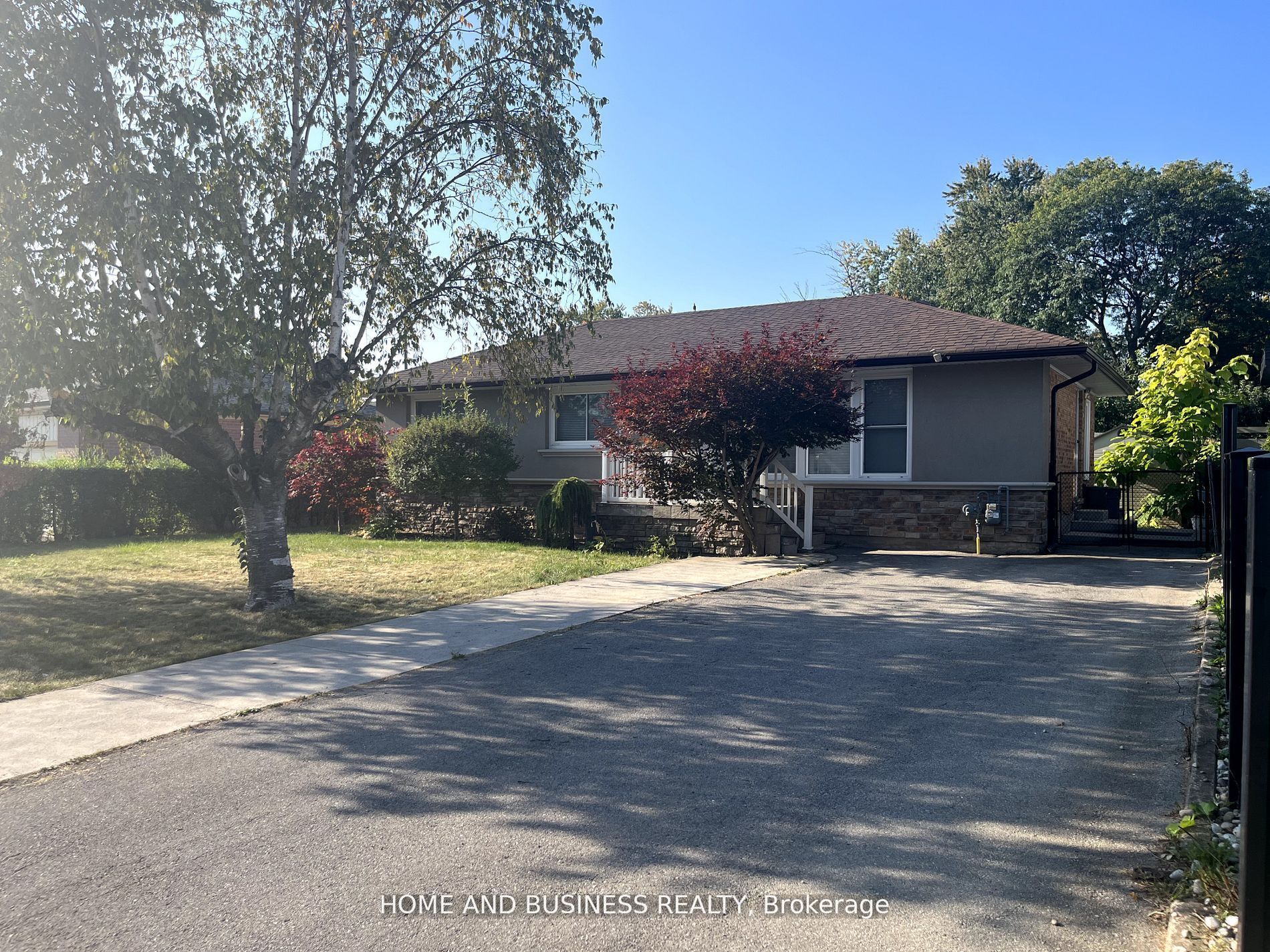 376 Ashbury Road Property Photo 1