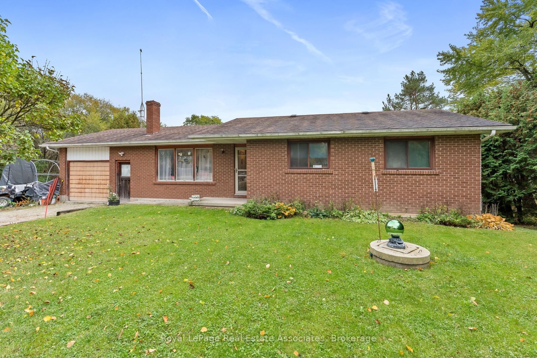 13330 5 Side Road Property Photo 1