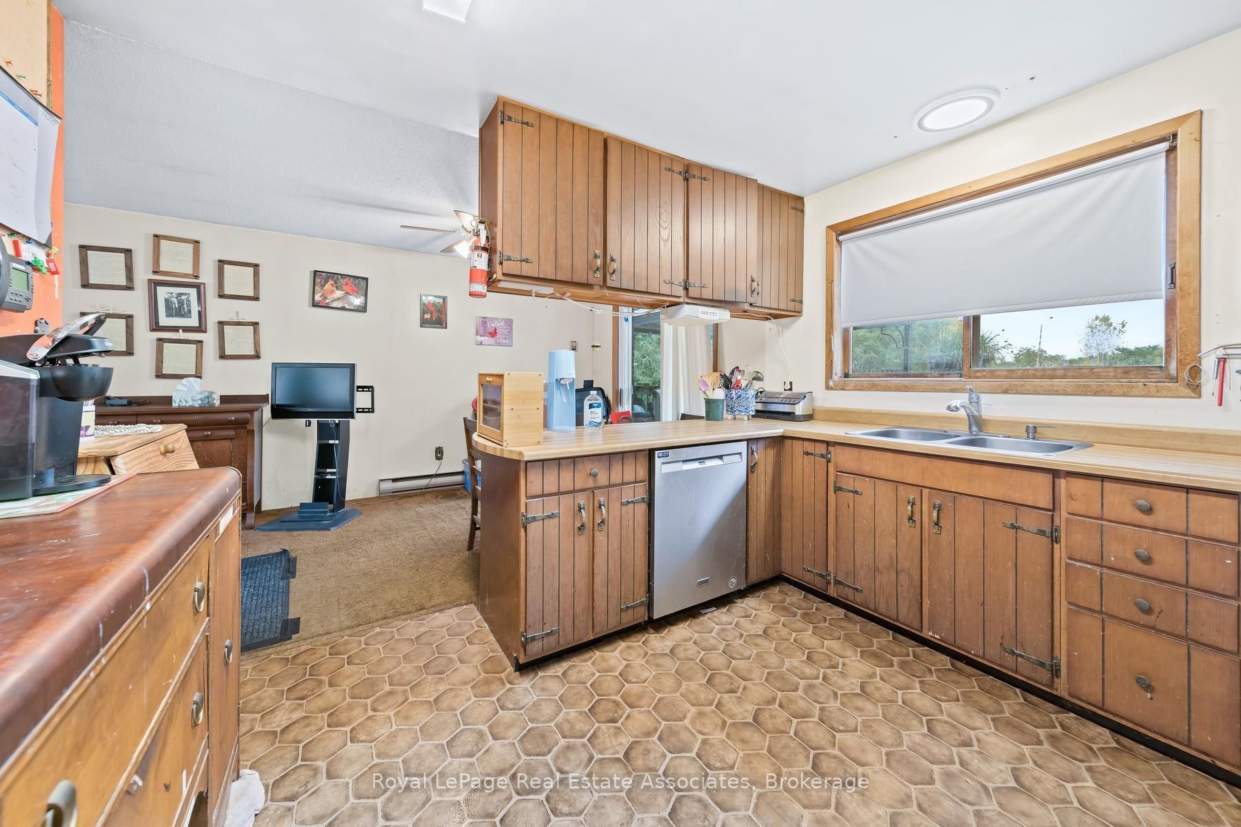 13330 5 Side Road Property Photo 16