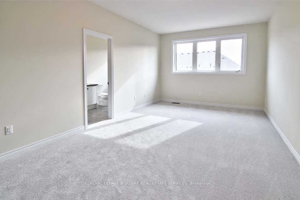 1388 National Common Property Photo 15