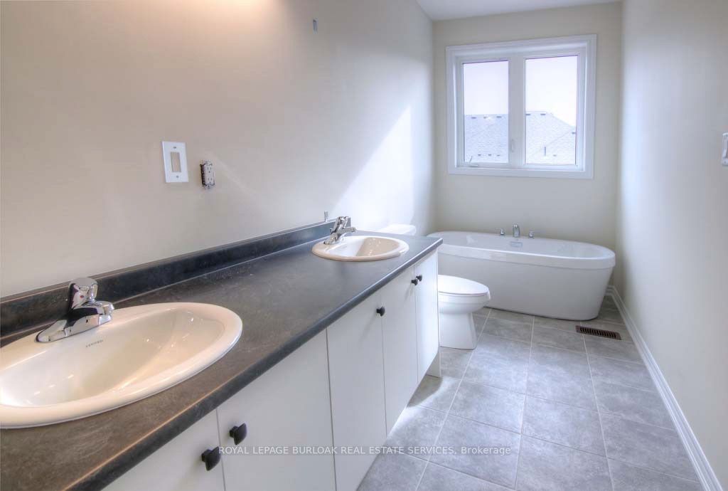 1388 National Common Property Photo 17