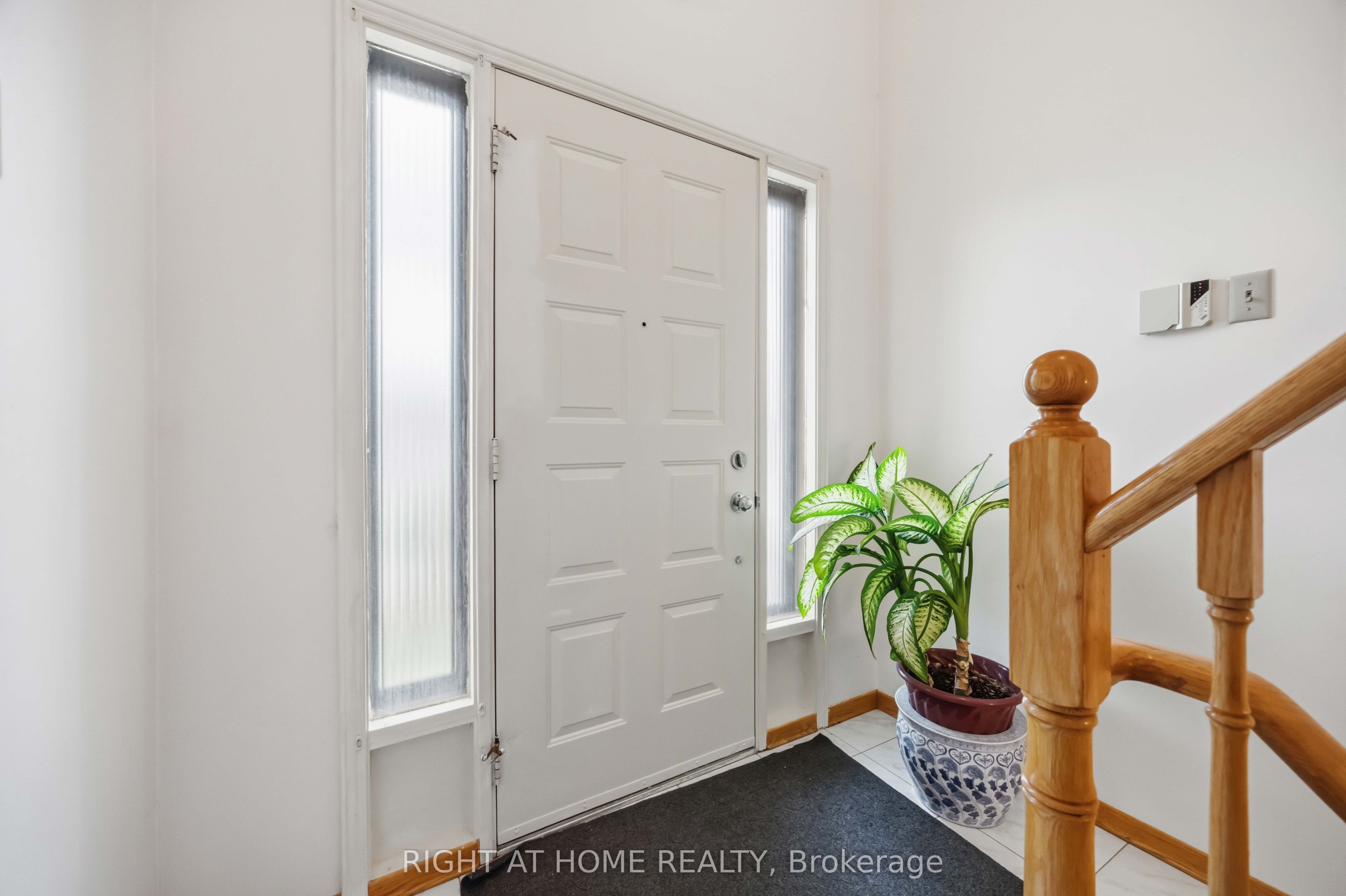 17 Cathy Jean Crescent Property Photo 2
