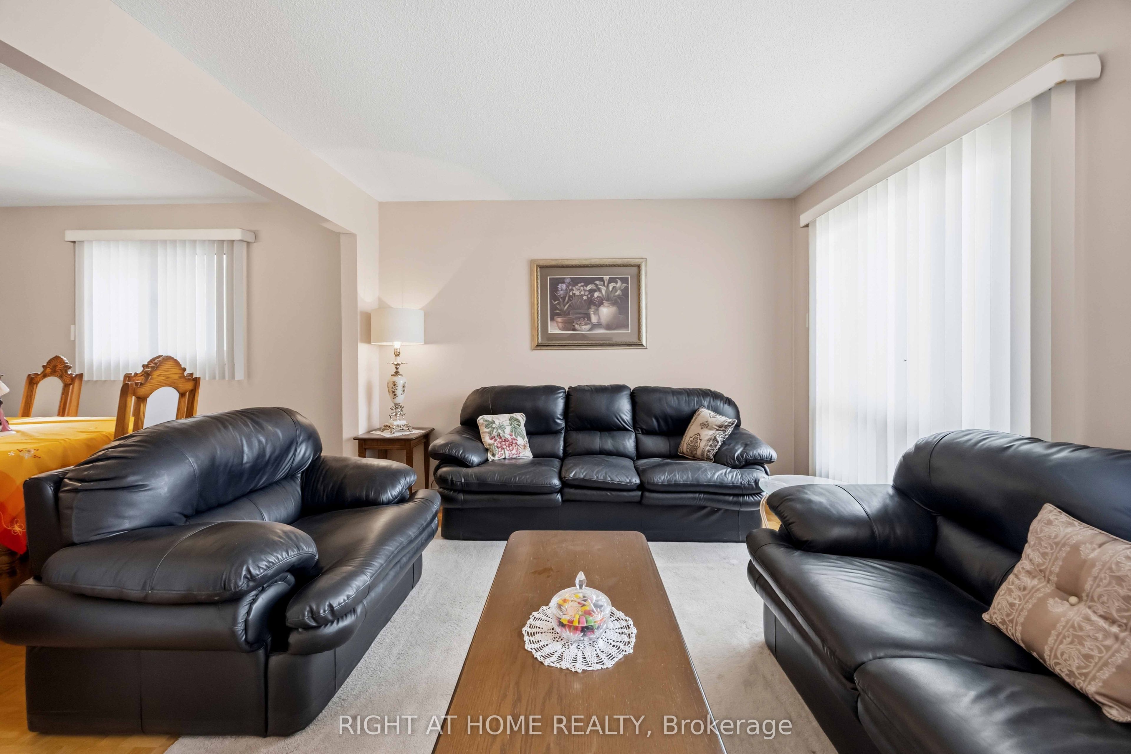 17 Cathy Jean Crescent Property Photo 6