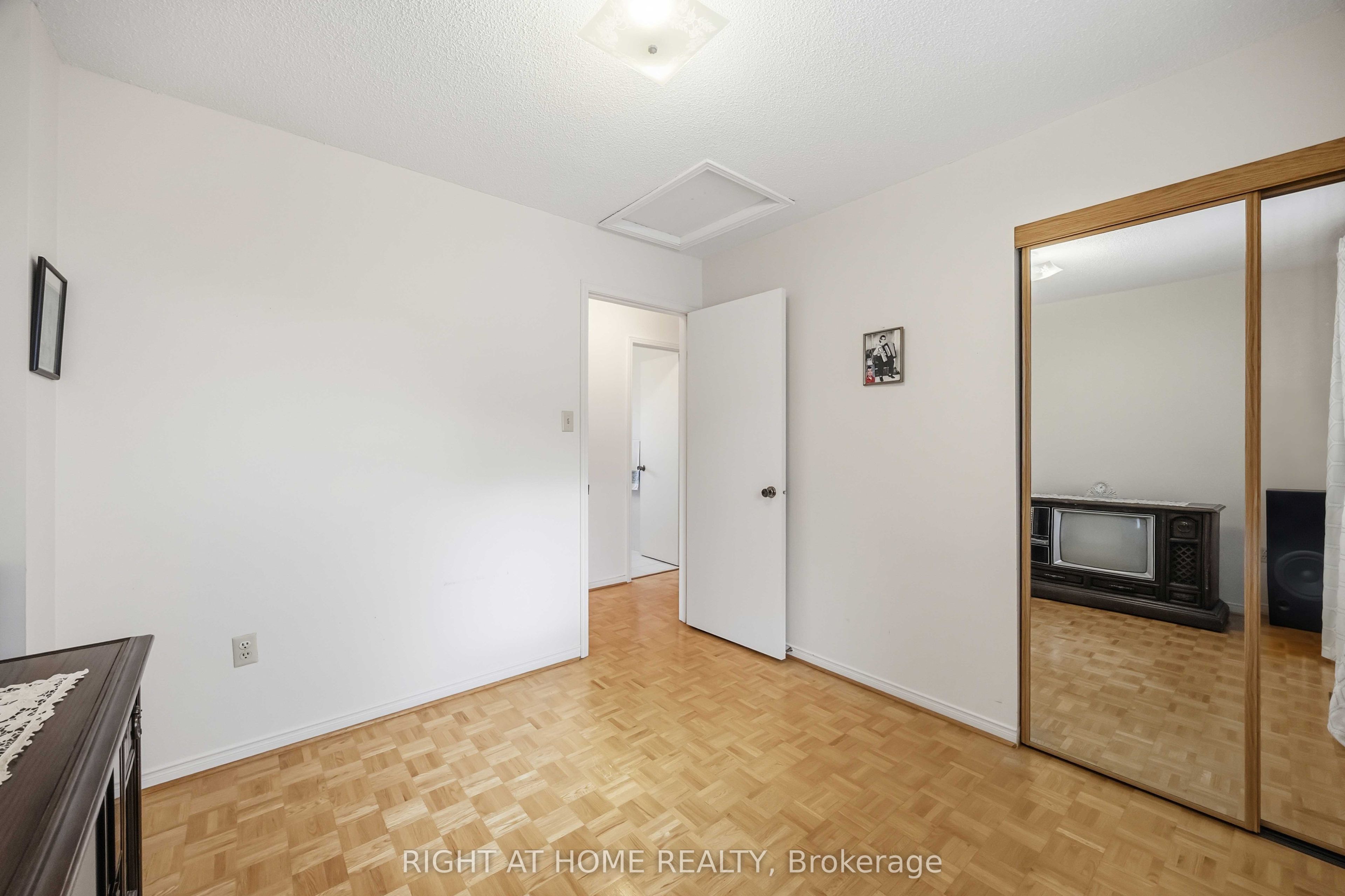 17 Cathy Jean Crescent Property Photo 17