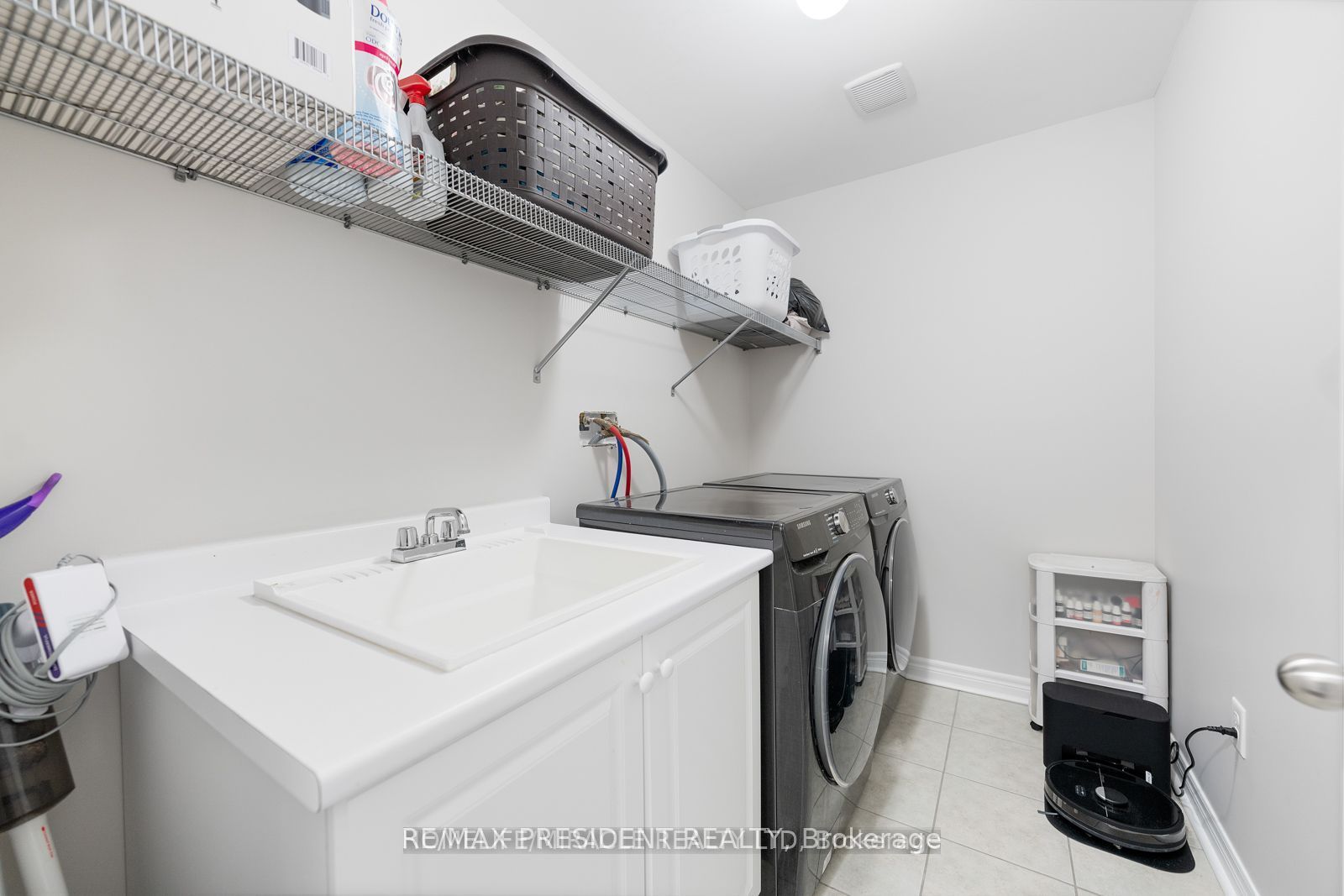 35 Fresnel Road Property Photo 13