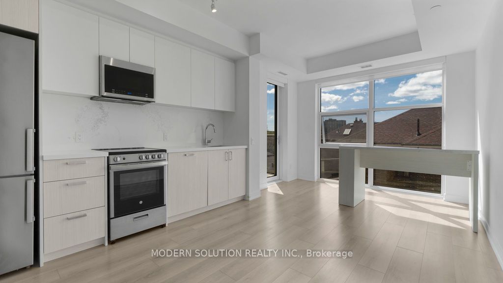 1787 St Clair Avenue W 308 Property Photo 6