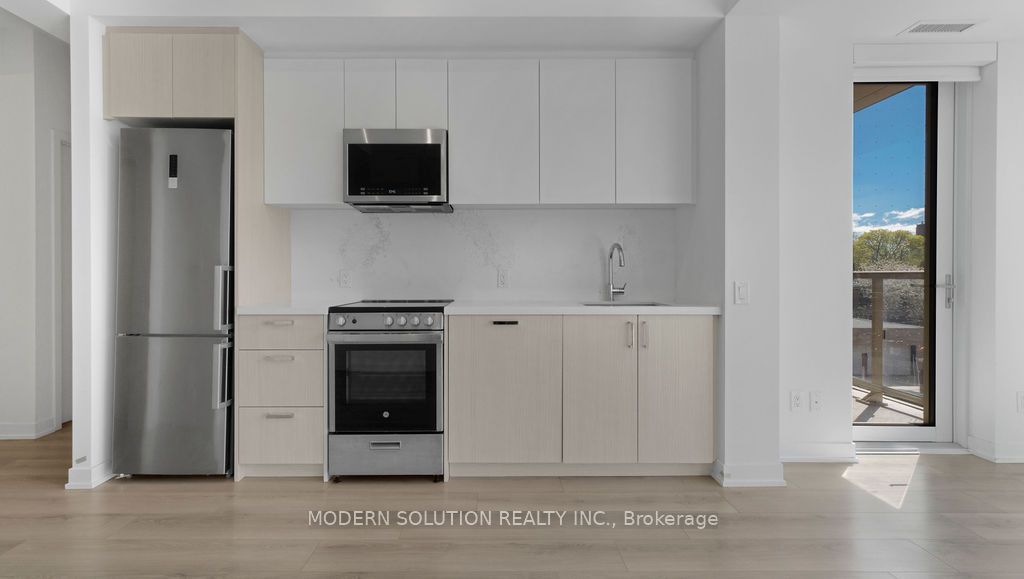 1787 St Clair Avenue W 308 Property Photo 10