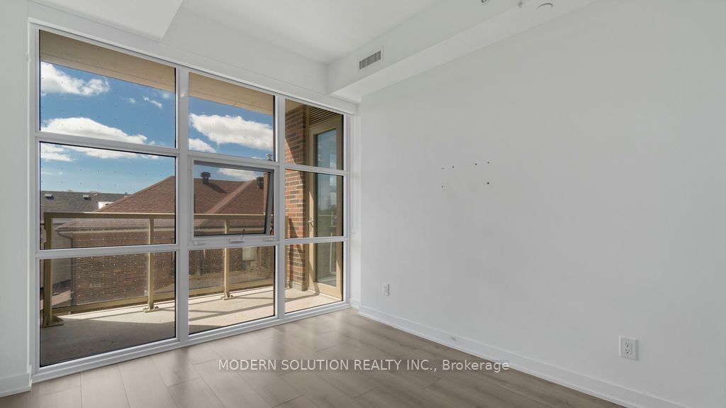 1787 St Clair Avenue W 308 Property Photo 12