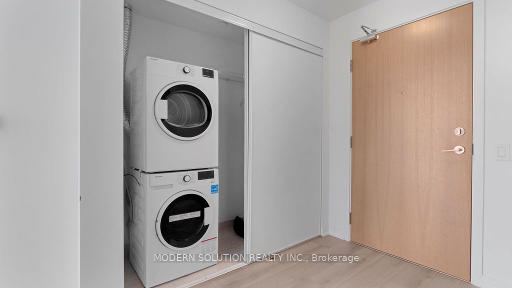 1787 St Clair Avenue W 308 Property Photo 17