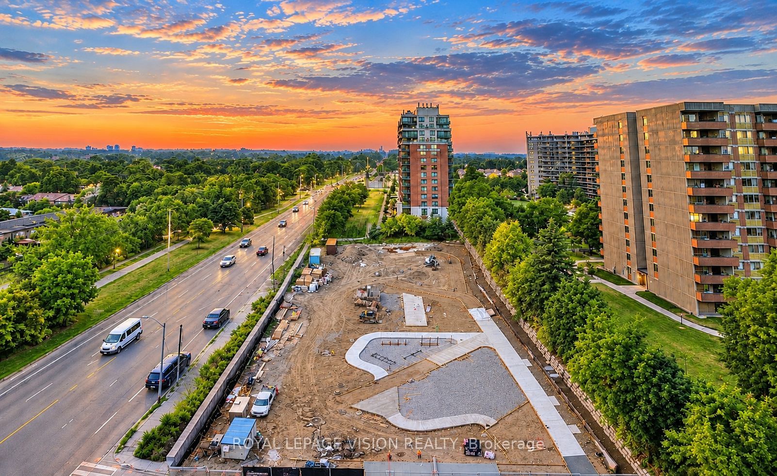 4010 Eglinton Avenue W 911 Property Photo 1
