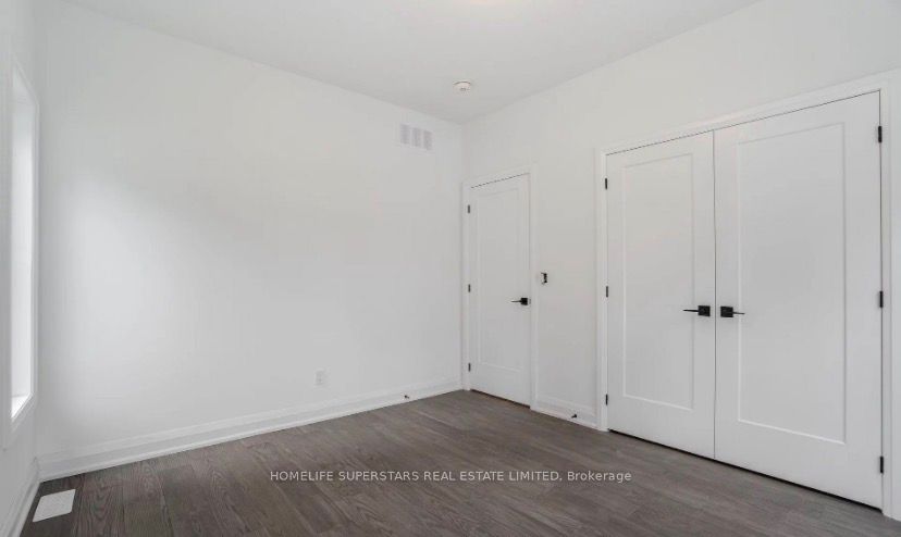 8 Santa Barbra Lane Property Photo 21