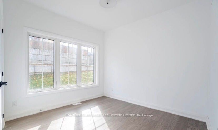 8 Santa Barbra Lane Property Photo 22