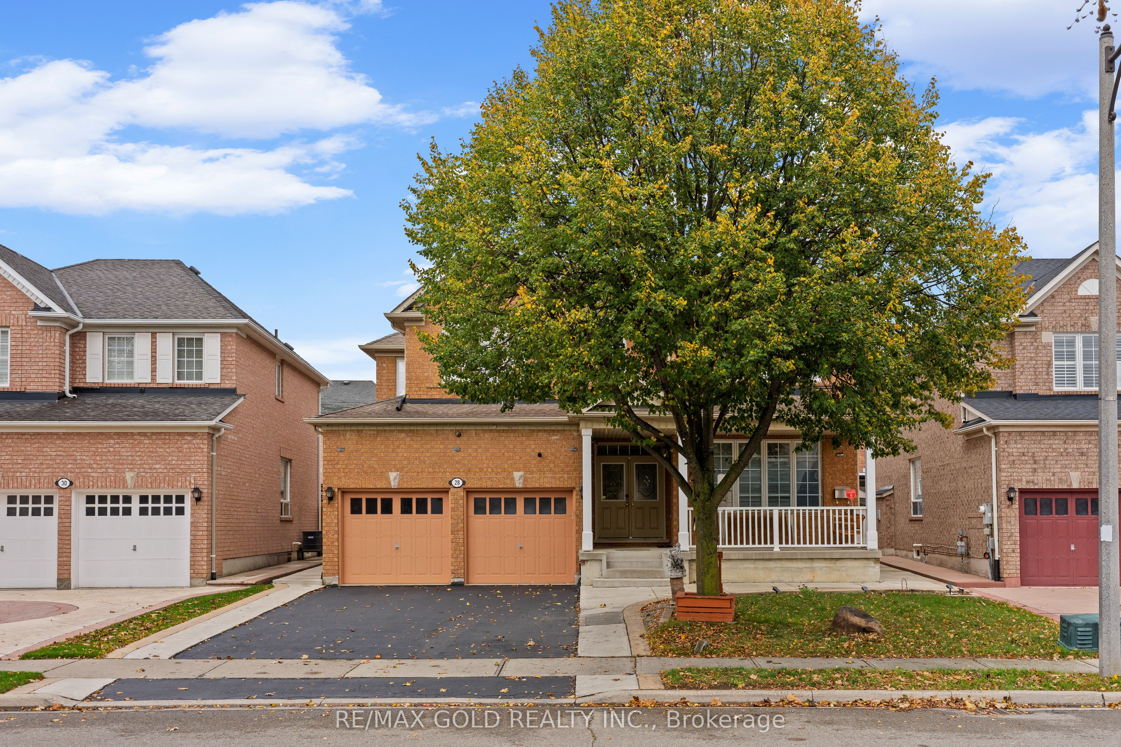 28 Latania Boulevard Property Photo 3