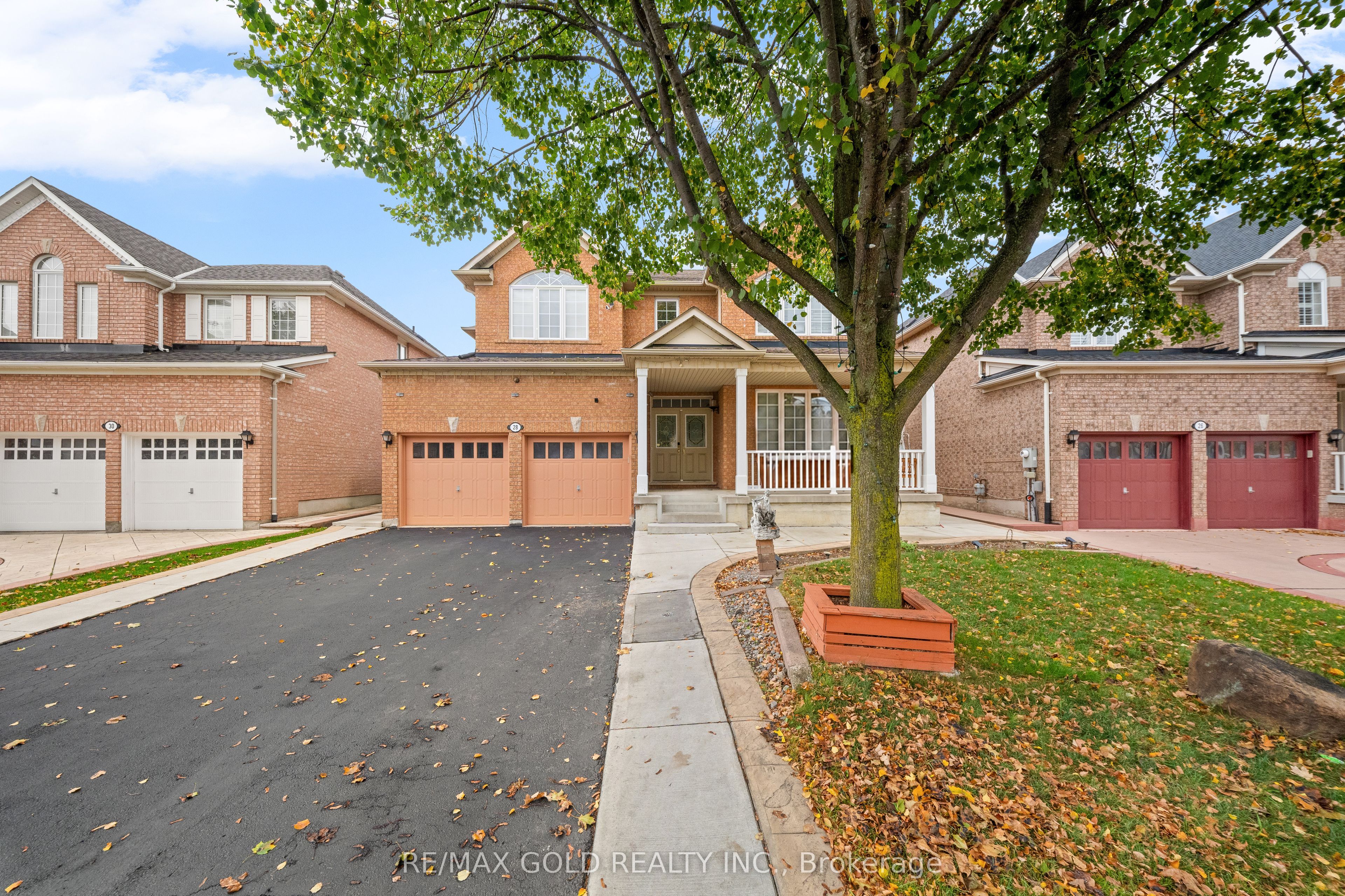 28 Latania Boulevard Property Photo 5
