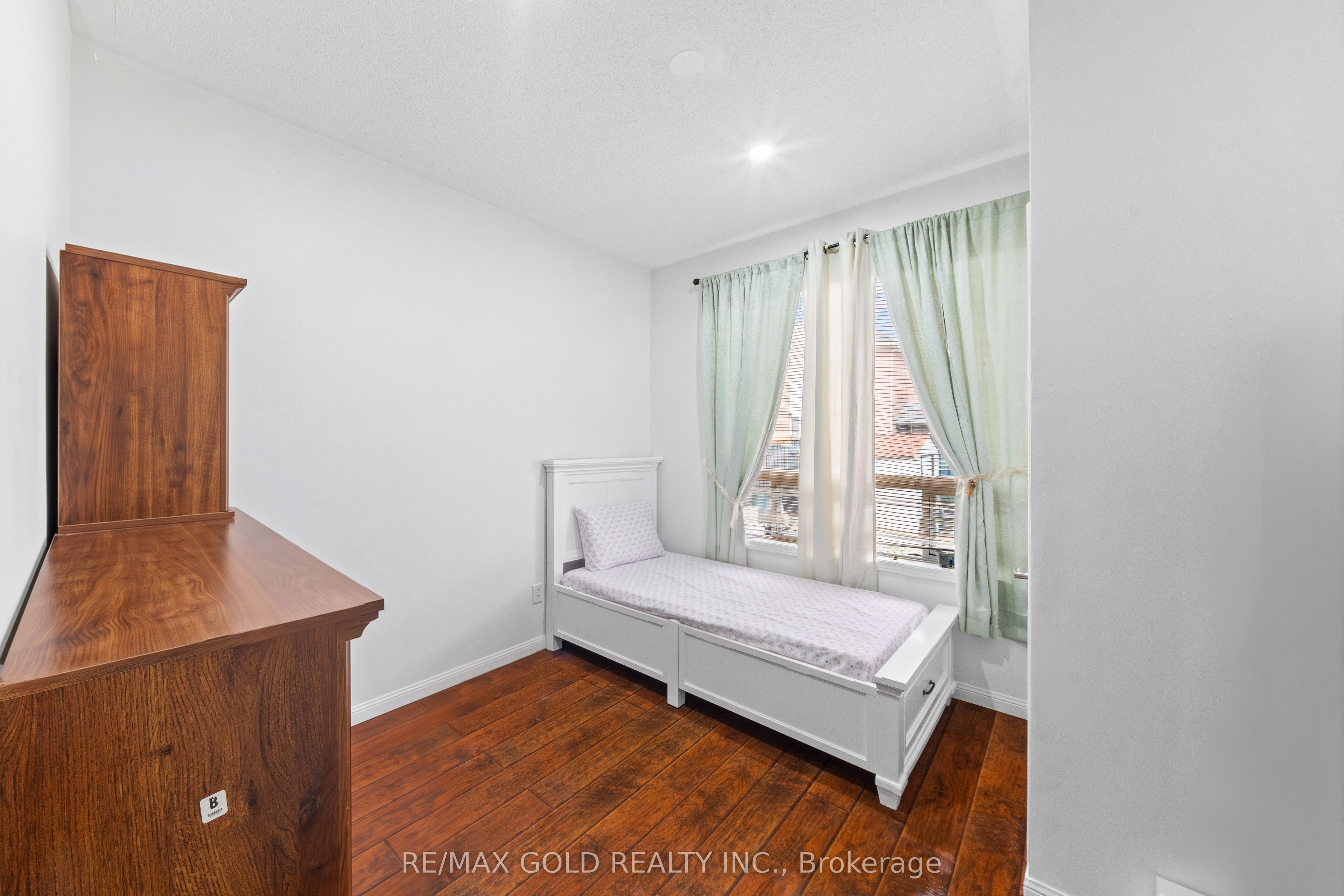 28 Latania Boulevard Property Photo 18